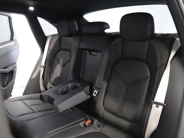 Porsche Macan Ansicht 44