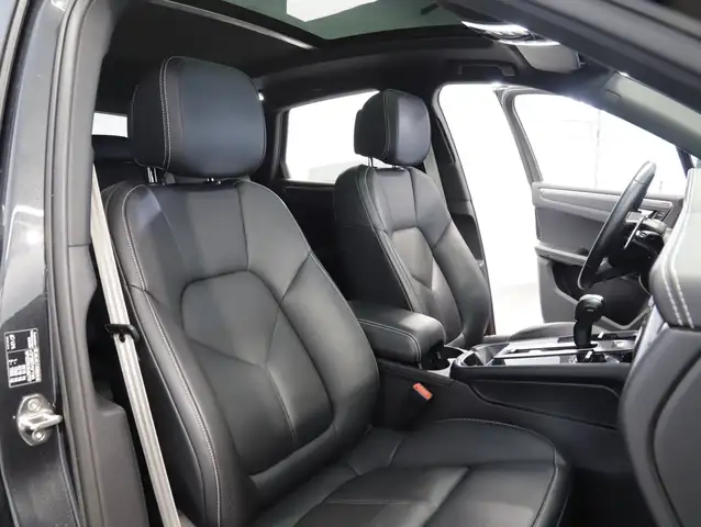 Porsche Macan Ansicht 39