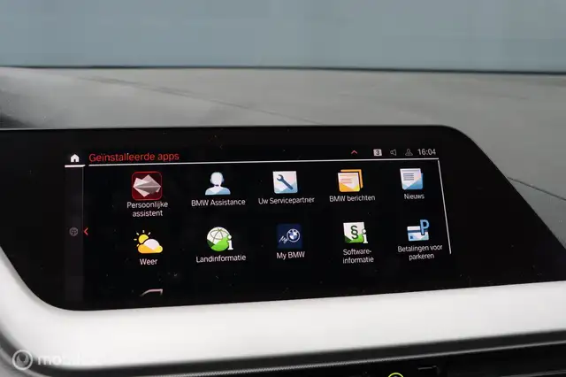BMW 1 Series view 10