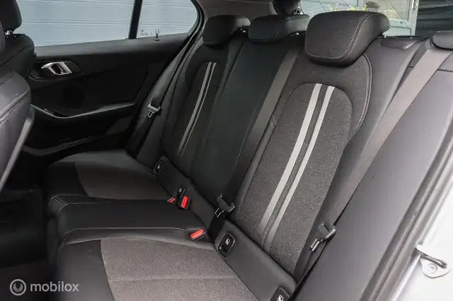 BMW 1 Series view 7