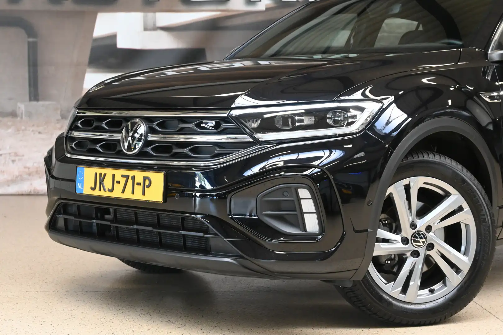 Volkswagen T-Roc 1.5 TSI 150pk R-Line | IQ. Light | ergoActive | Si Noir - 2