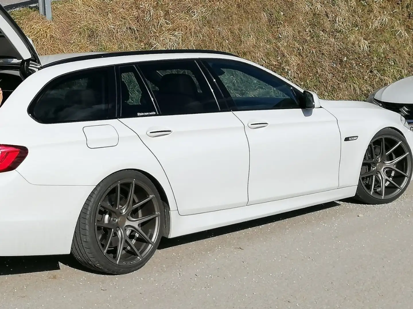 BMW 535 535d Touring Aut. Weiß - 1