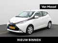 Toyota Aygo 1.0 VVT-i x-play | Airconditioning | Achteruitrijc Wit - thumbnail 1