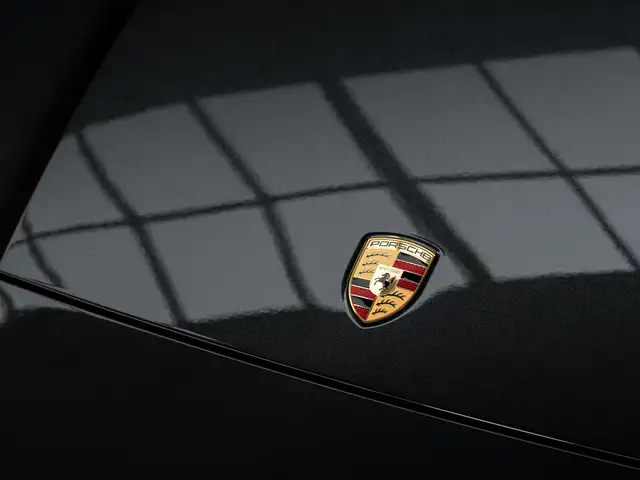 Porsche Panamera view 30