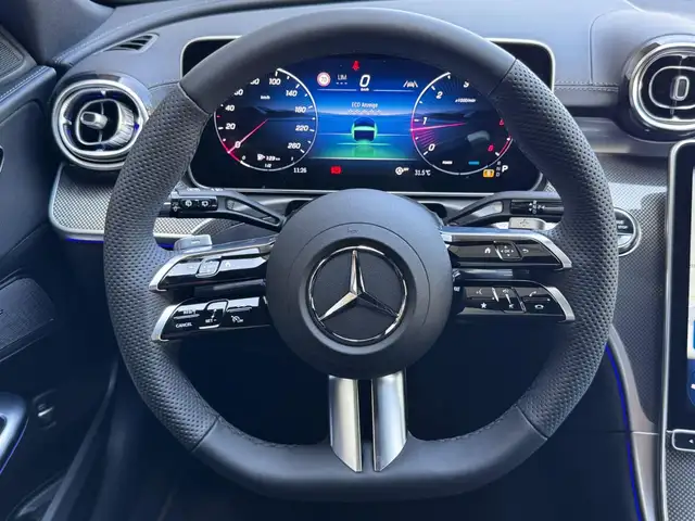 Mercedes-Benz 220 view 13