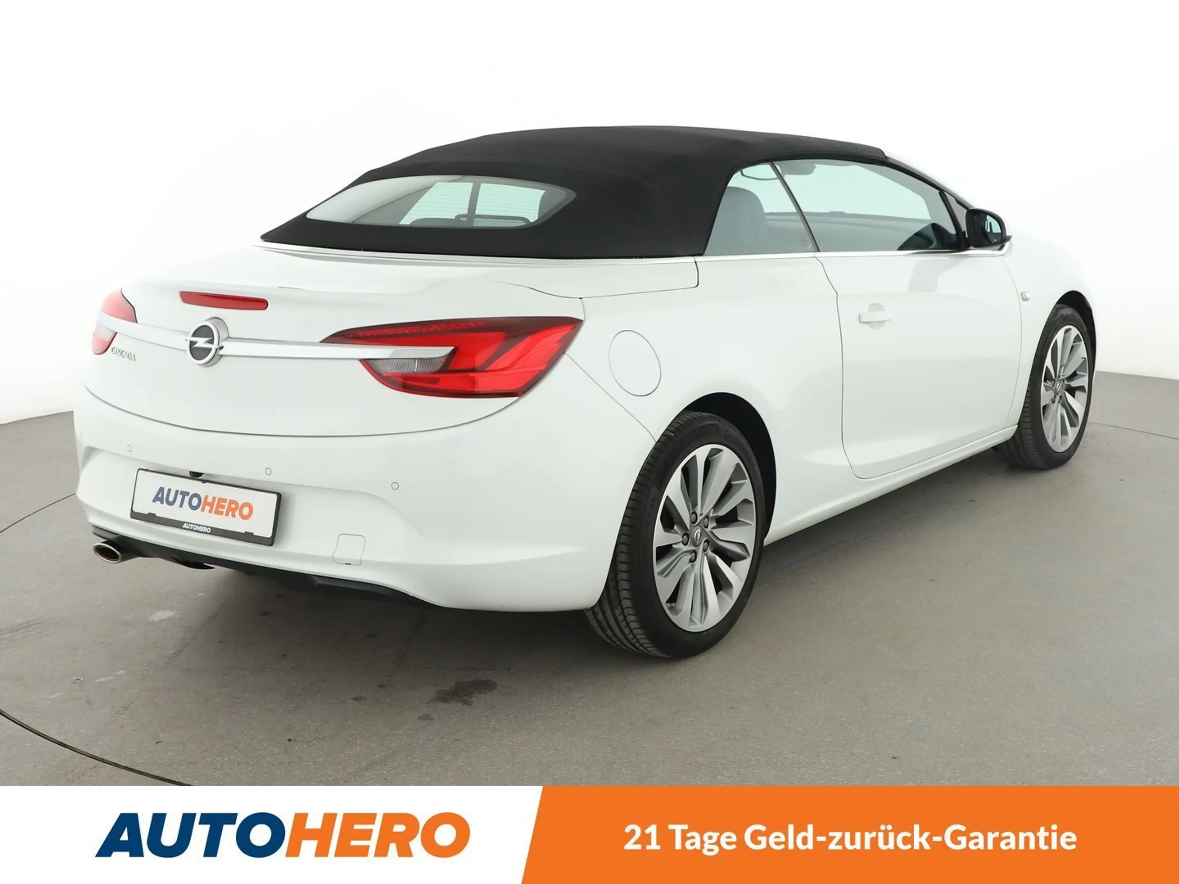 Opel Cascada 1.6 SIDI Turbo Ultimate Aut.*NAVI*CAM* — photo 6