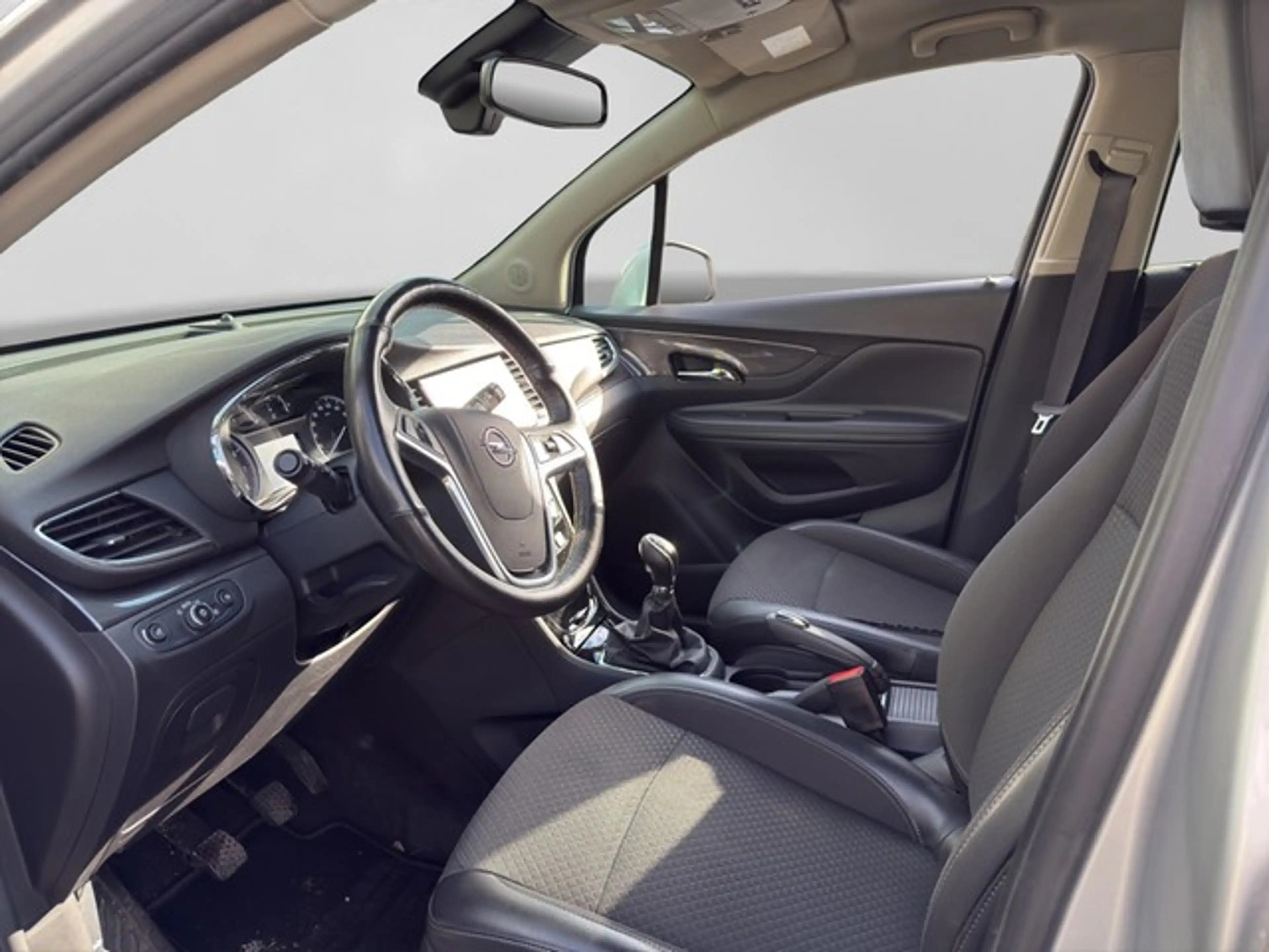 Opel Mokka X — photo 8