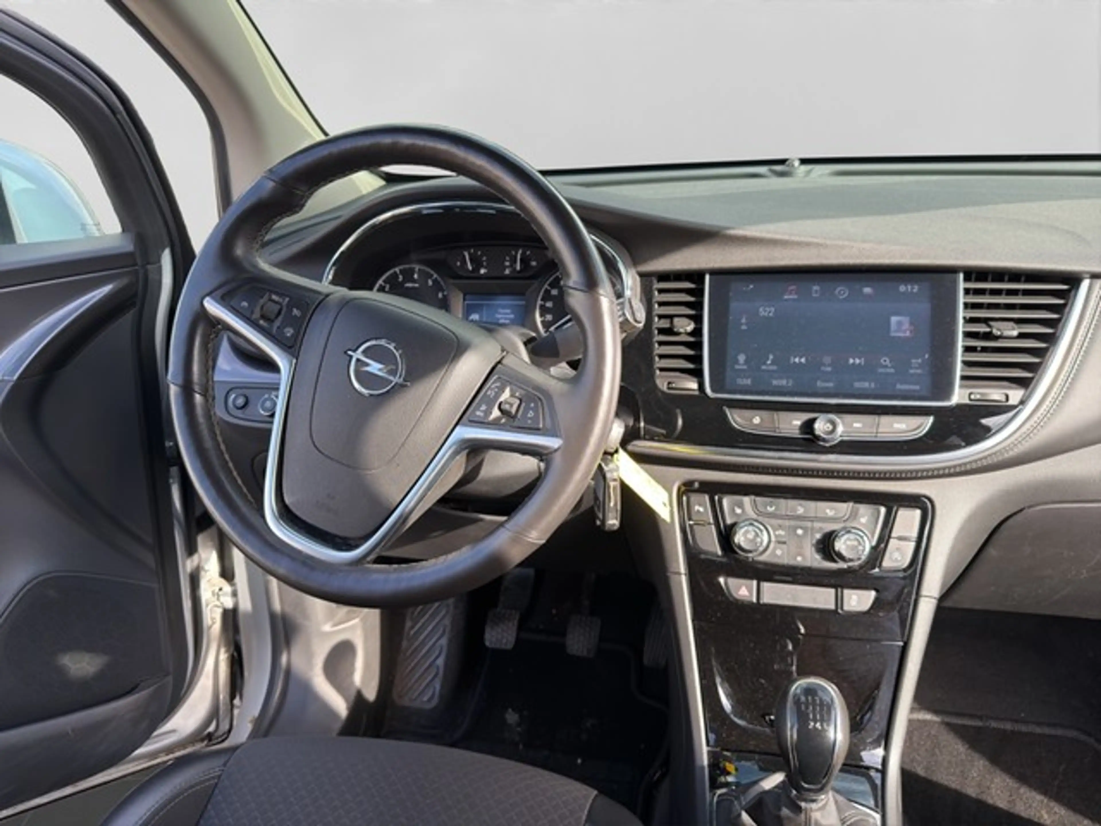 Opel Mokka X — photo 10