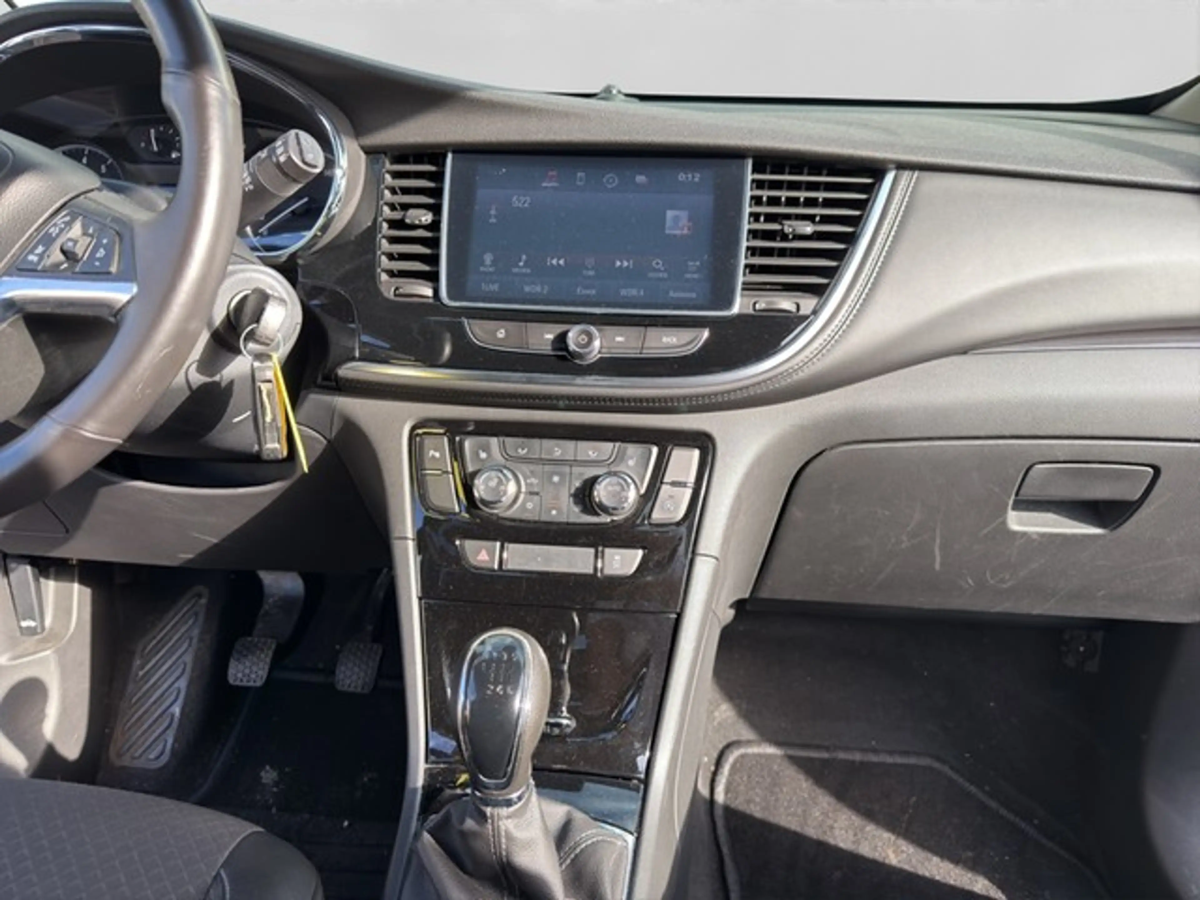 Opel Mokka X — photo 11
