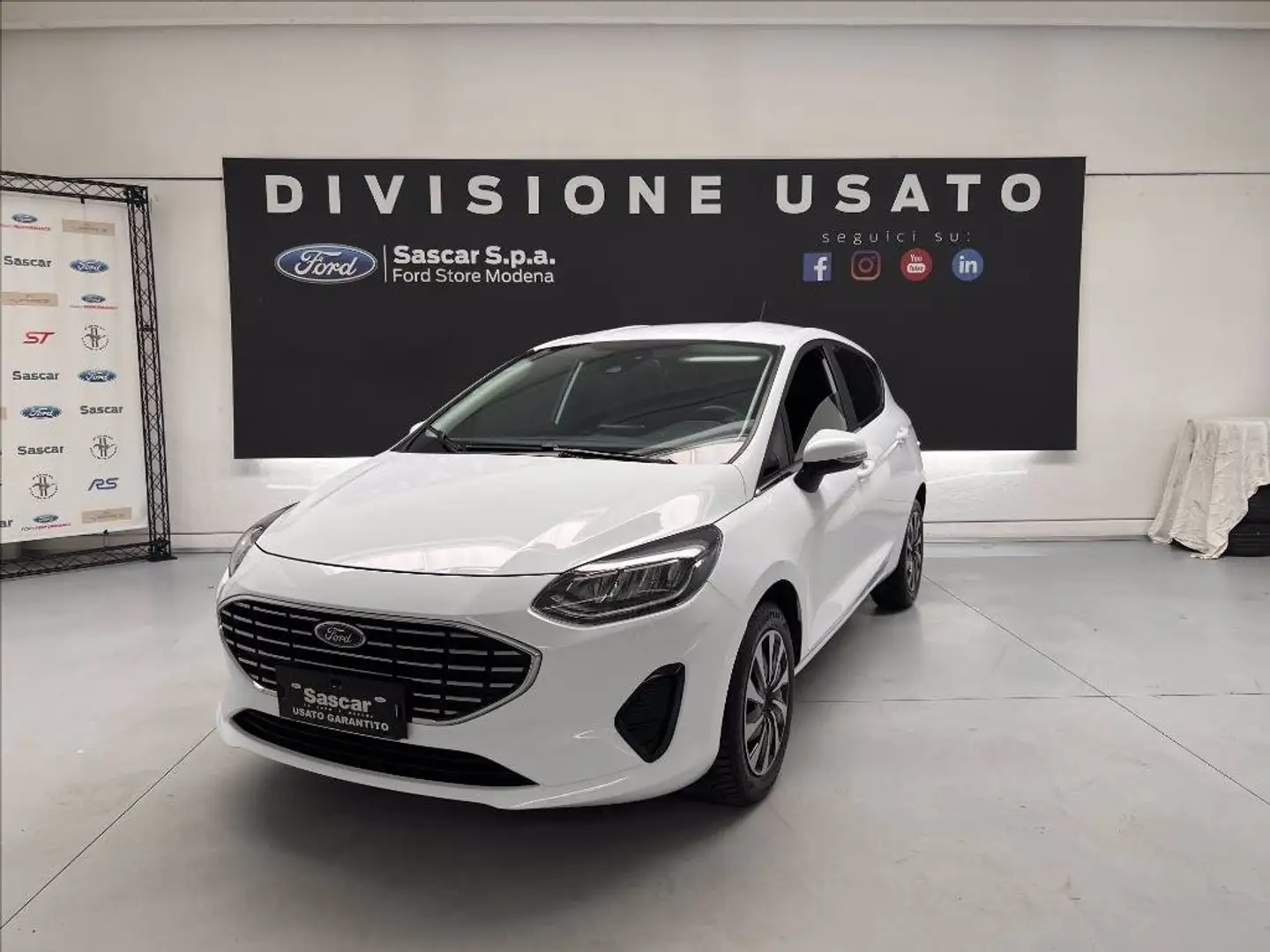 Ford Fiesta 5p 1.1 Titanium 75cv Bianco - 1