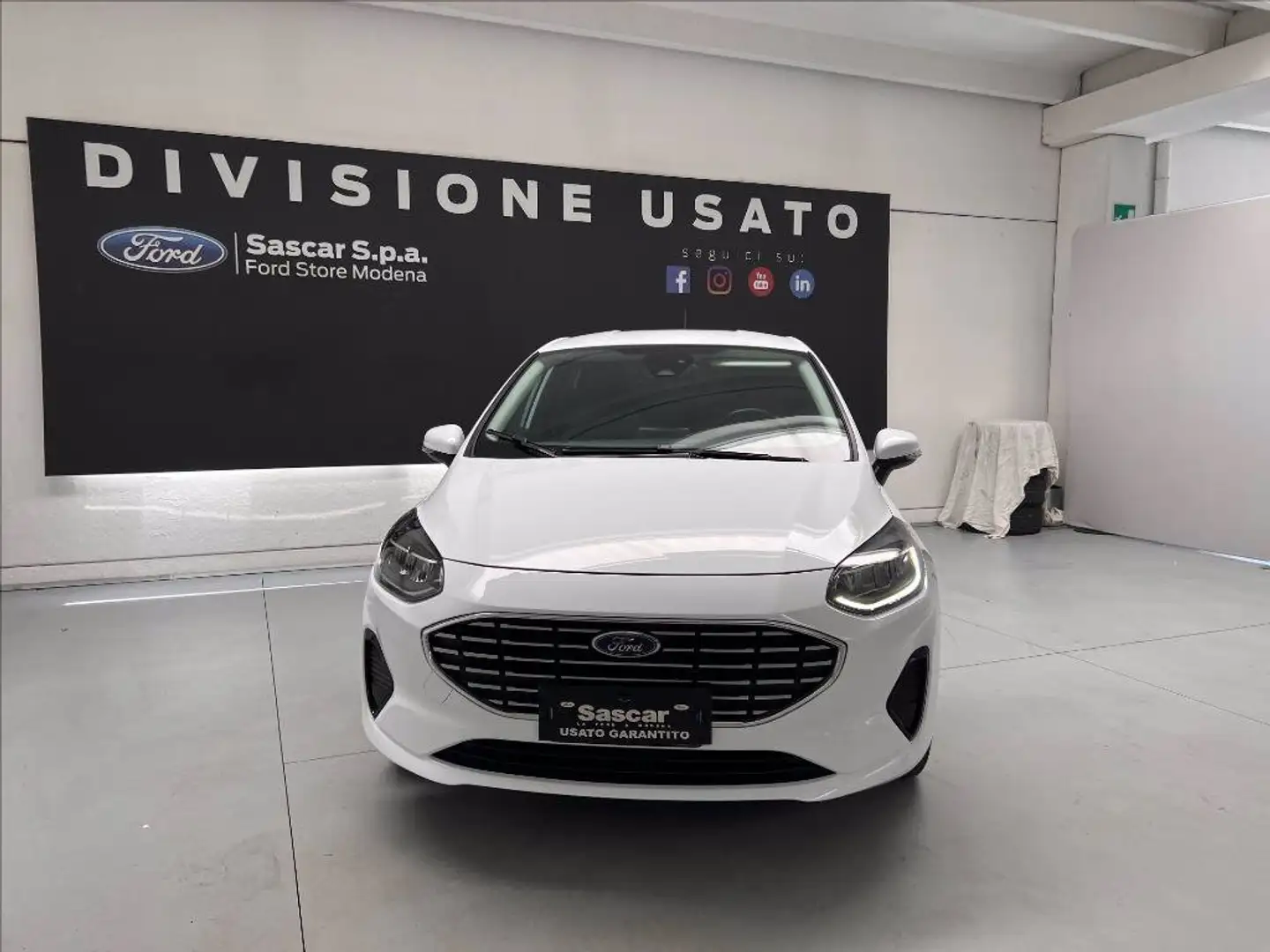 Ford Fiesta 5p 1.1 Titanium 75cv Bianco - 2