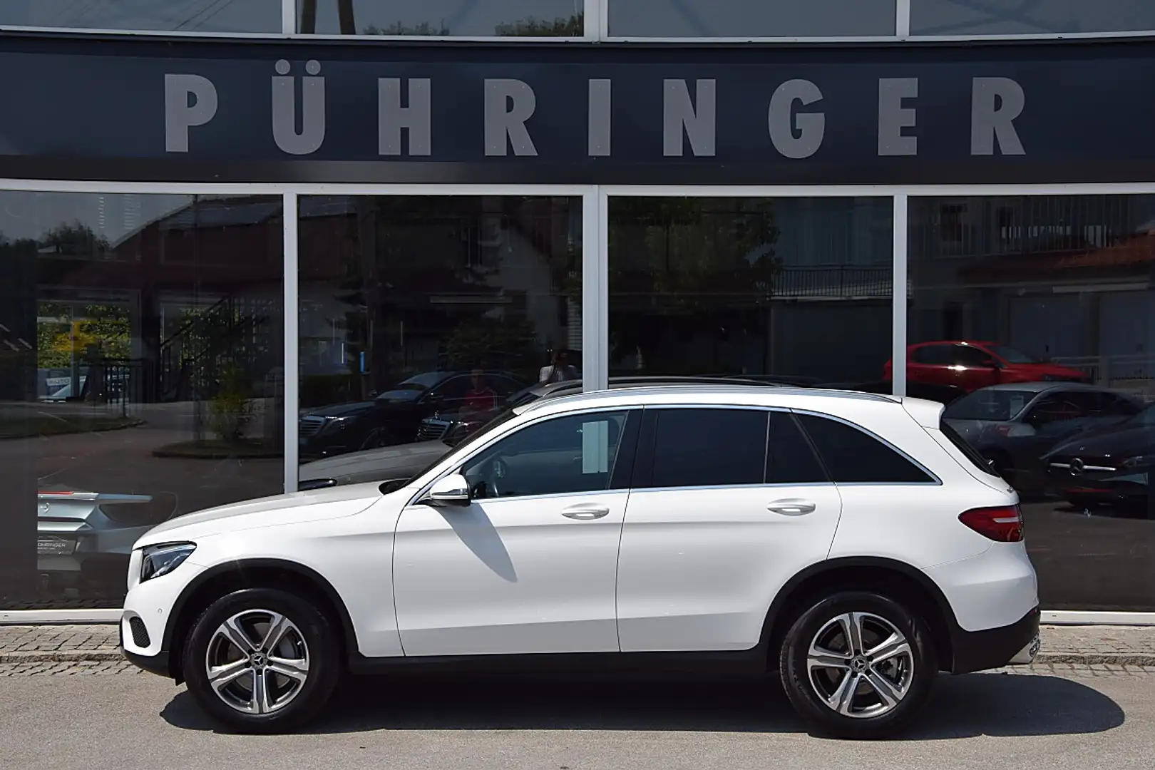 Mercedes-Benz GLC 220 d 4Matic Weiß - 1