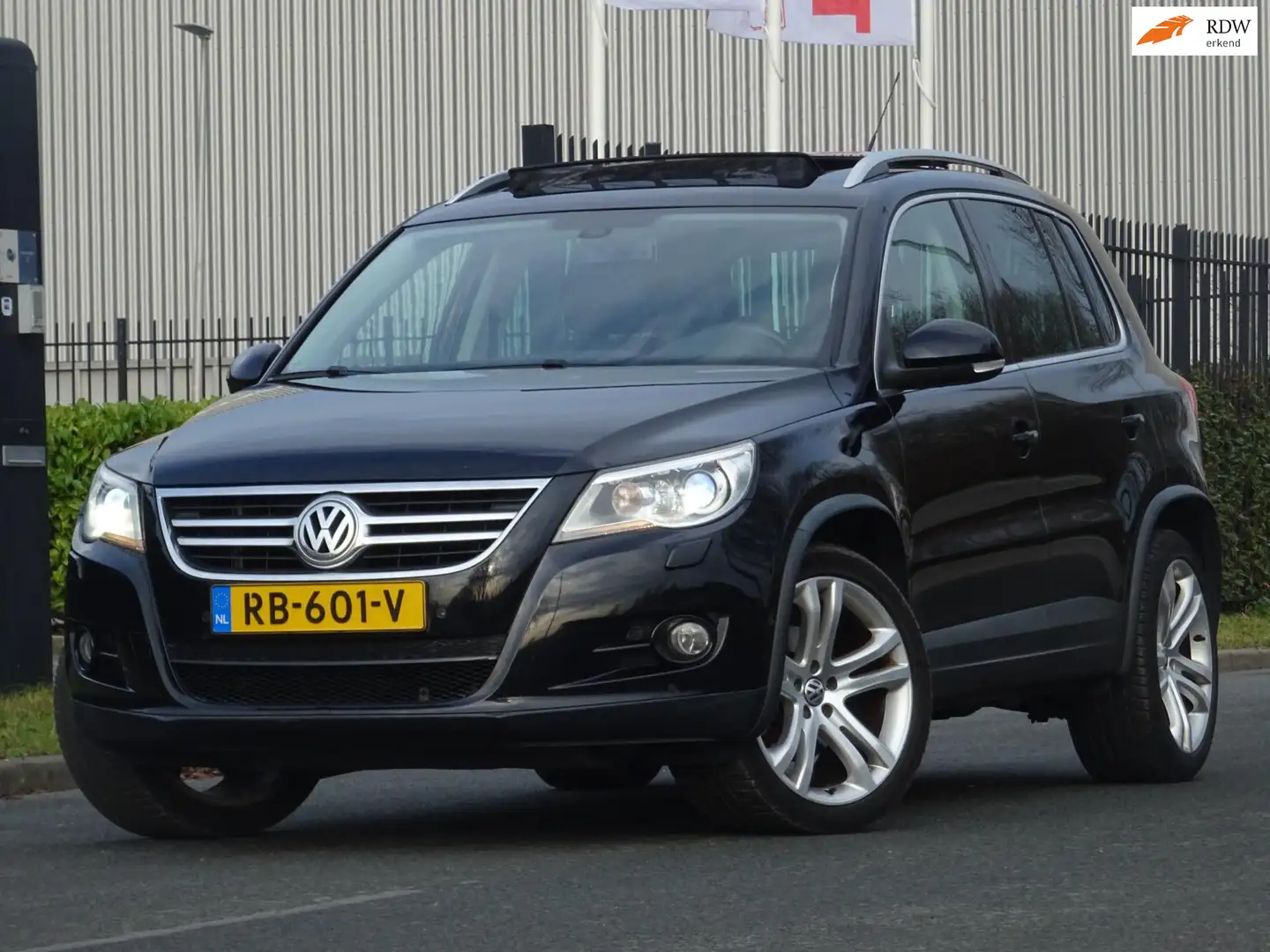 Volkswagen Tiguan 2.0 TSI Sport&Style 4Motion FULL OPTIONS Noir - 1