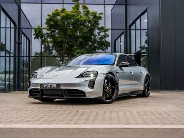 Turbo S - PCCB - Burmester - SportDesign Carbon - Matrix LED - Panodak - 18-way - Passenger display - 360°