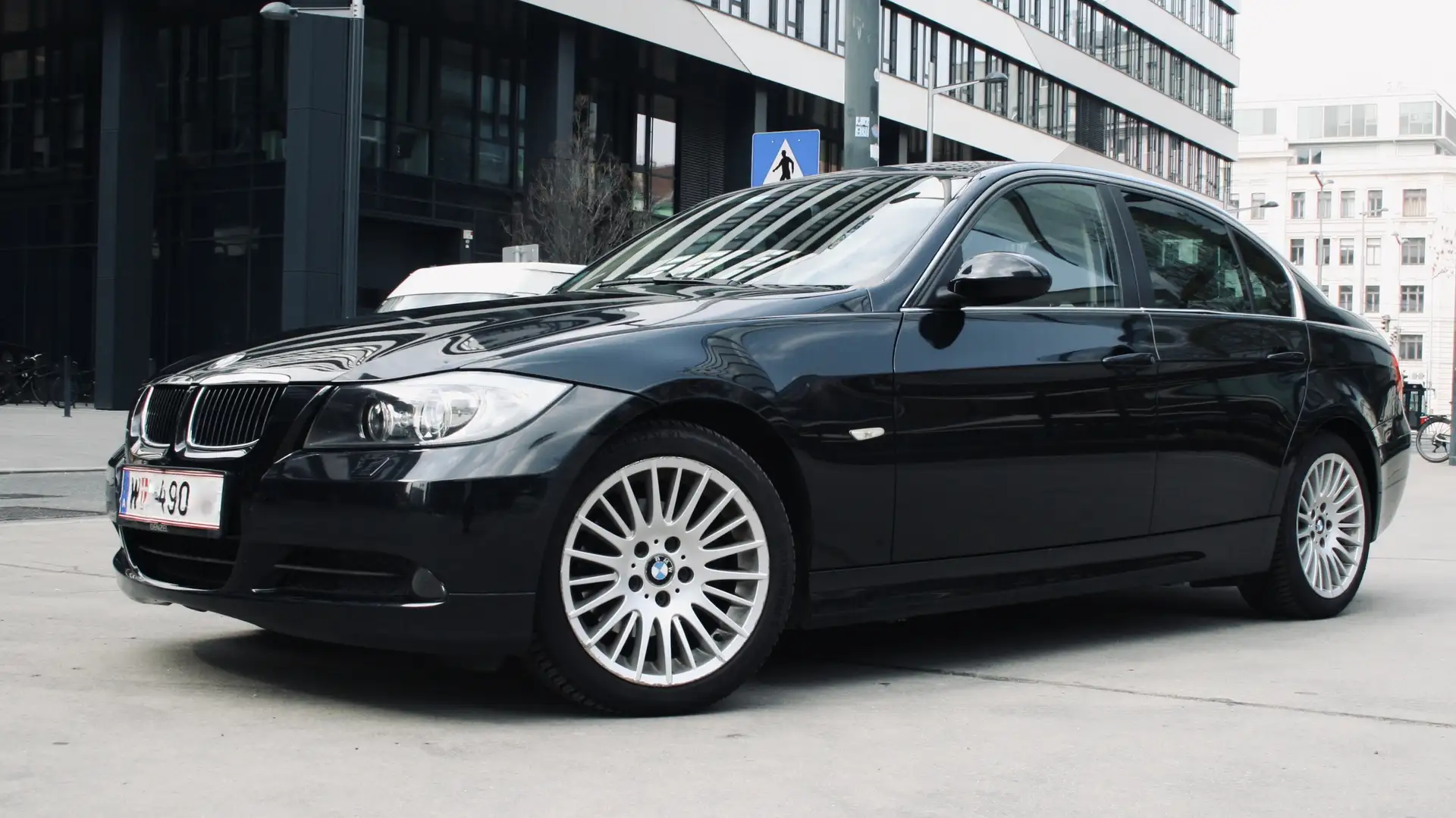 BMW 325 E90 aus erster Hand Schwarz - 2