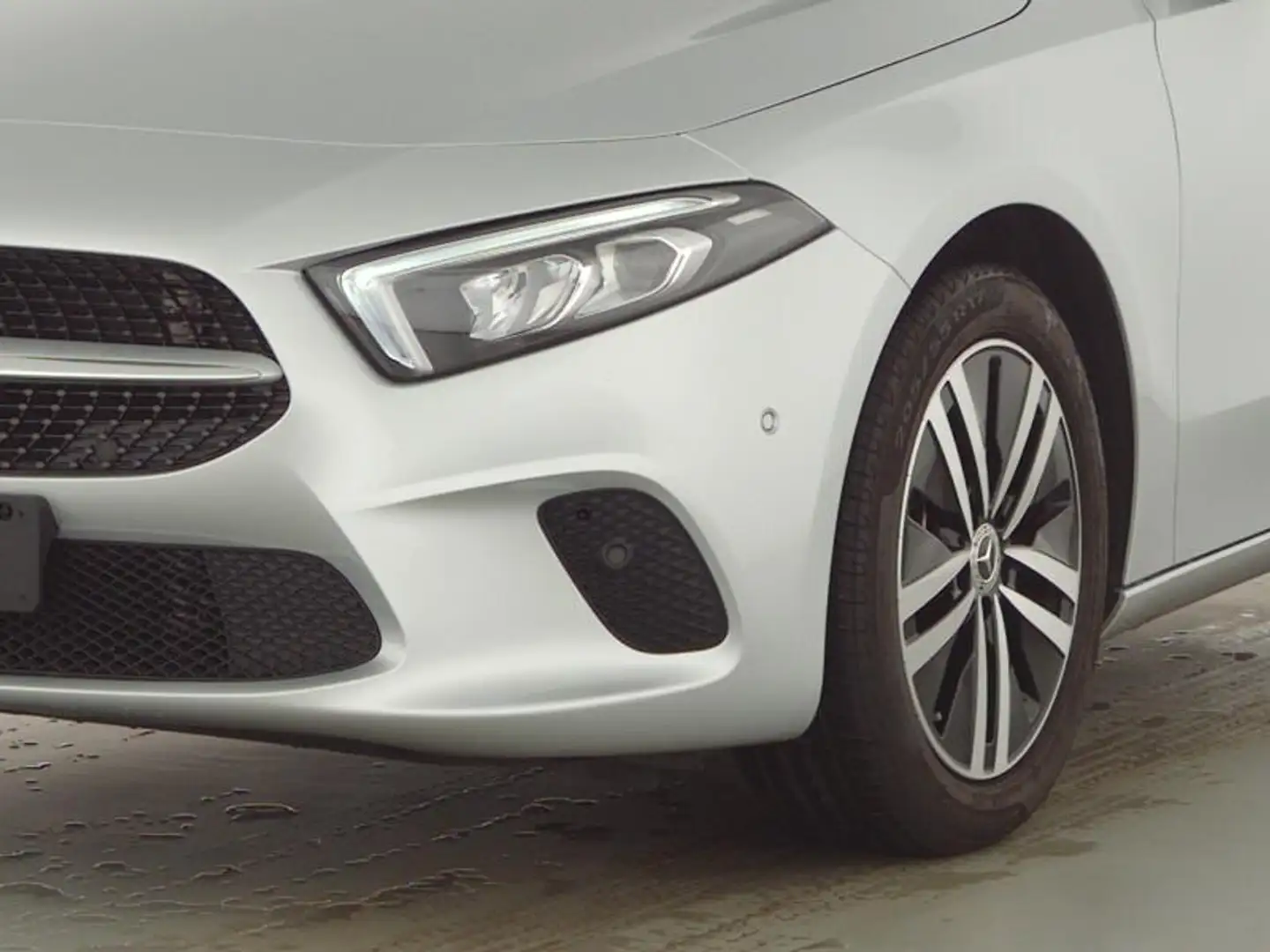 Mercedes-Benz A 200 , 7G-DCT, Progressive, LED, Navigation, Busines... Silver - 2