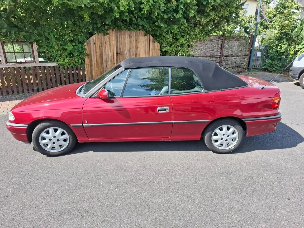 Opel Astra Cabrio 1.6i Bertone Edition, foto 3