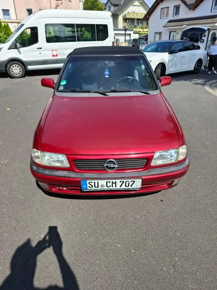 Opel Astra Cabrio 1.6i Bertone Edition, foto 6