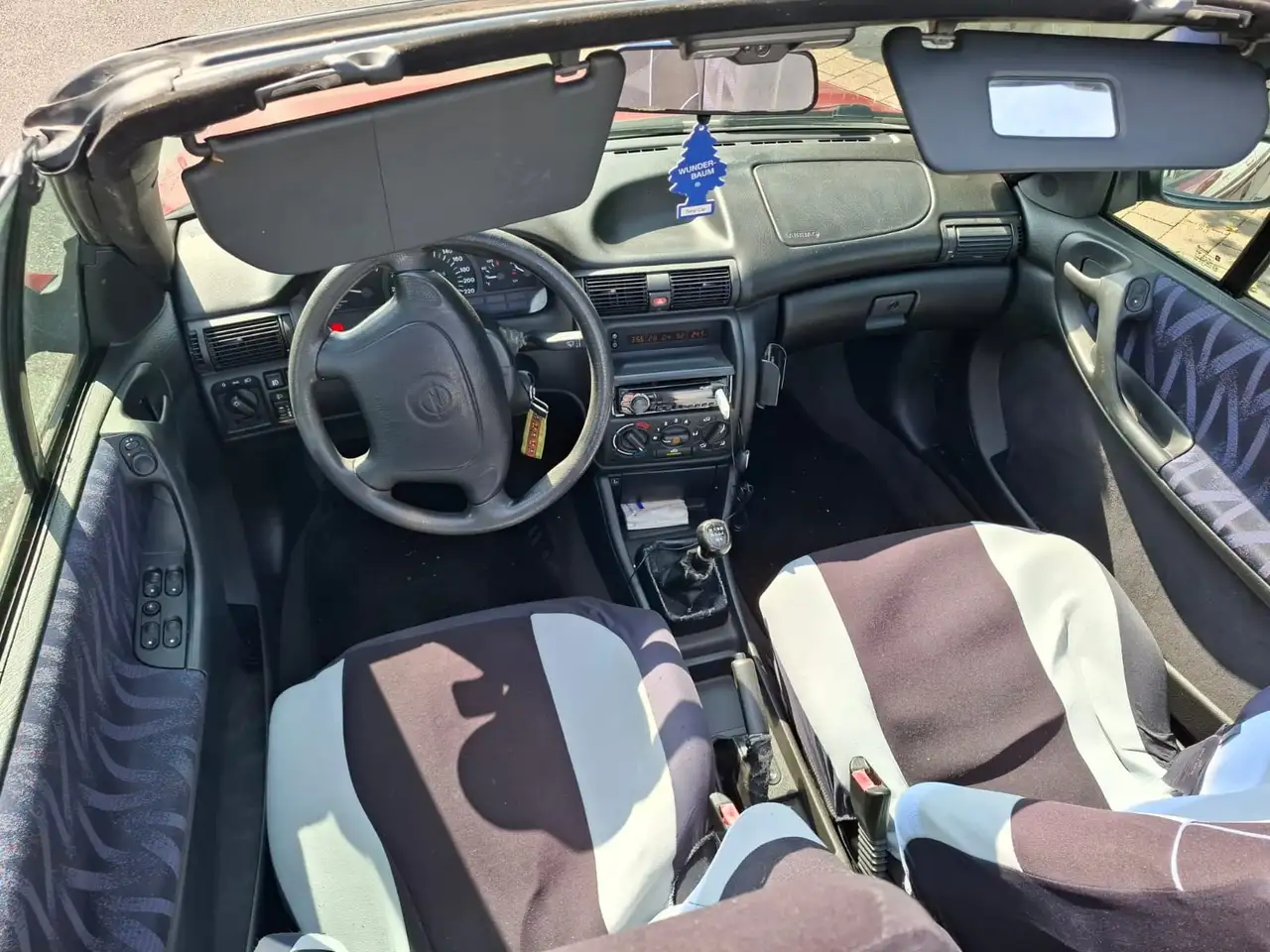 Opel Astra Cabrio 1.6i Bertone Edition, foto 11