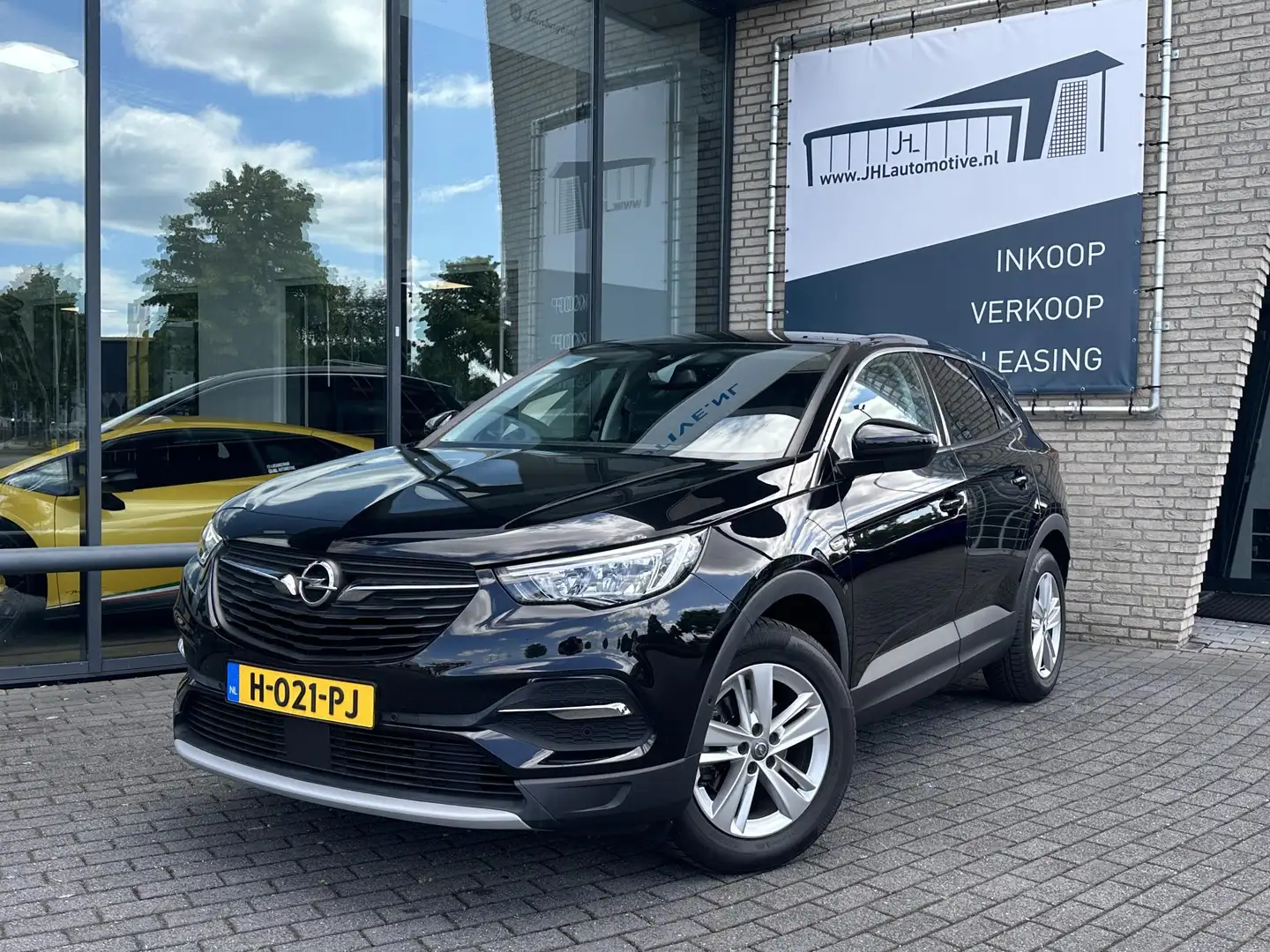 Opel Grandland X 1.2 Turbo*CARPLAY*AUTOMAAT*HAAK*CRUISE*KEYLESS-GO* Noir - 1