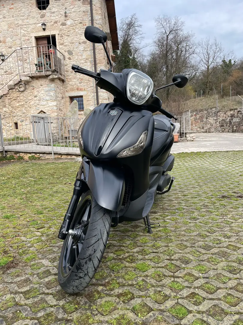 Piaggio Beverly 350 Sport touring - 1