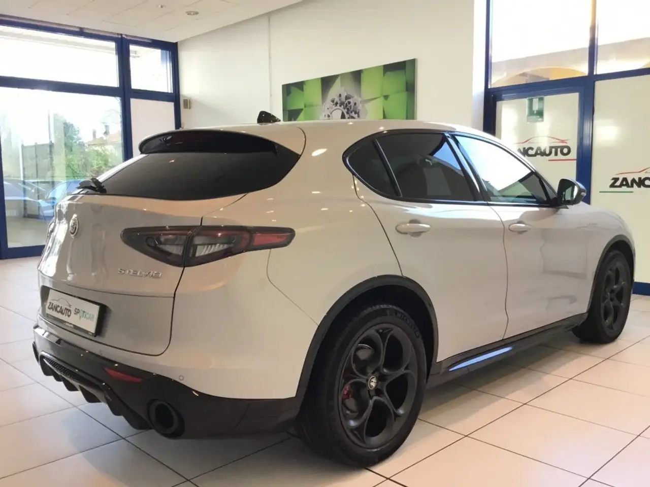 Alfa Romeo Stelvio 2024 — фото 8