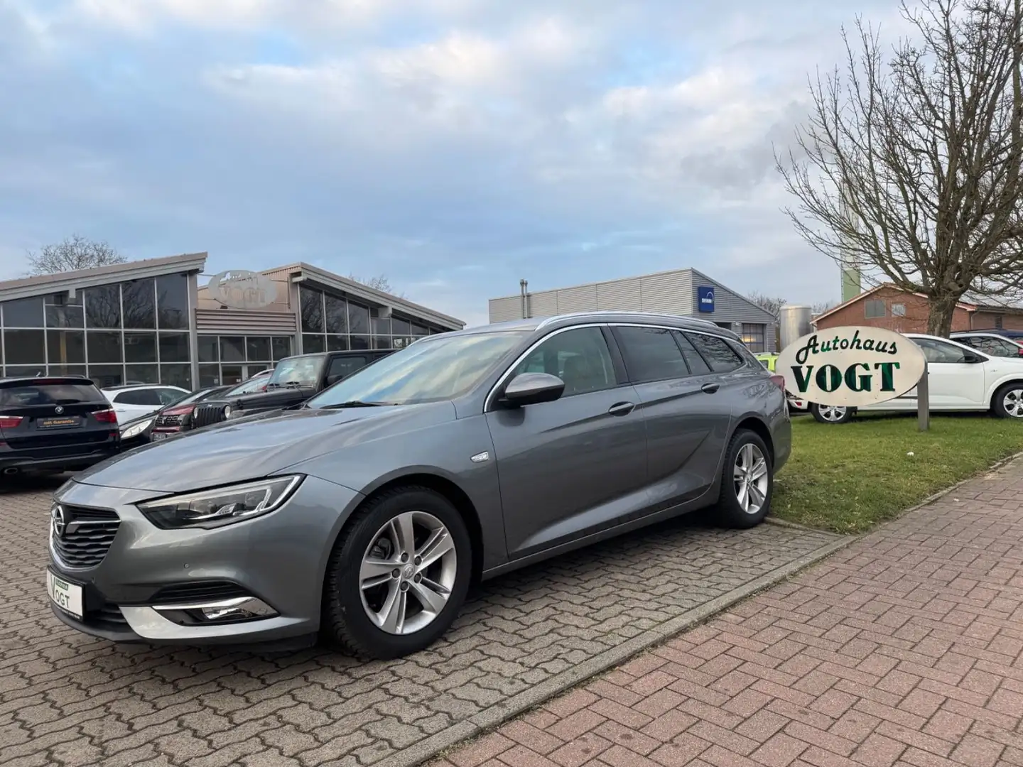 Opel Insignia B Sports Tourer Innovation Grau - 1