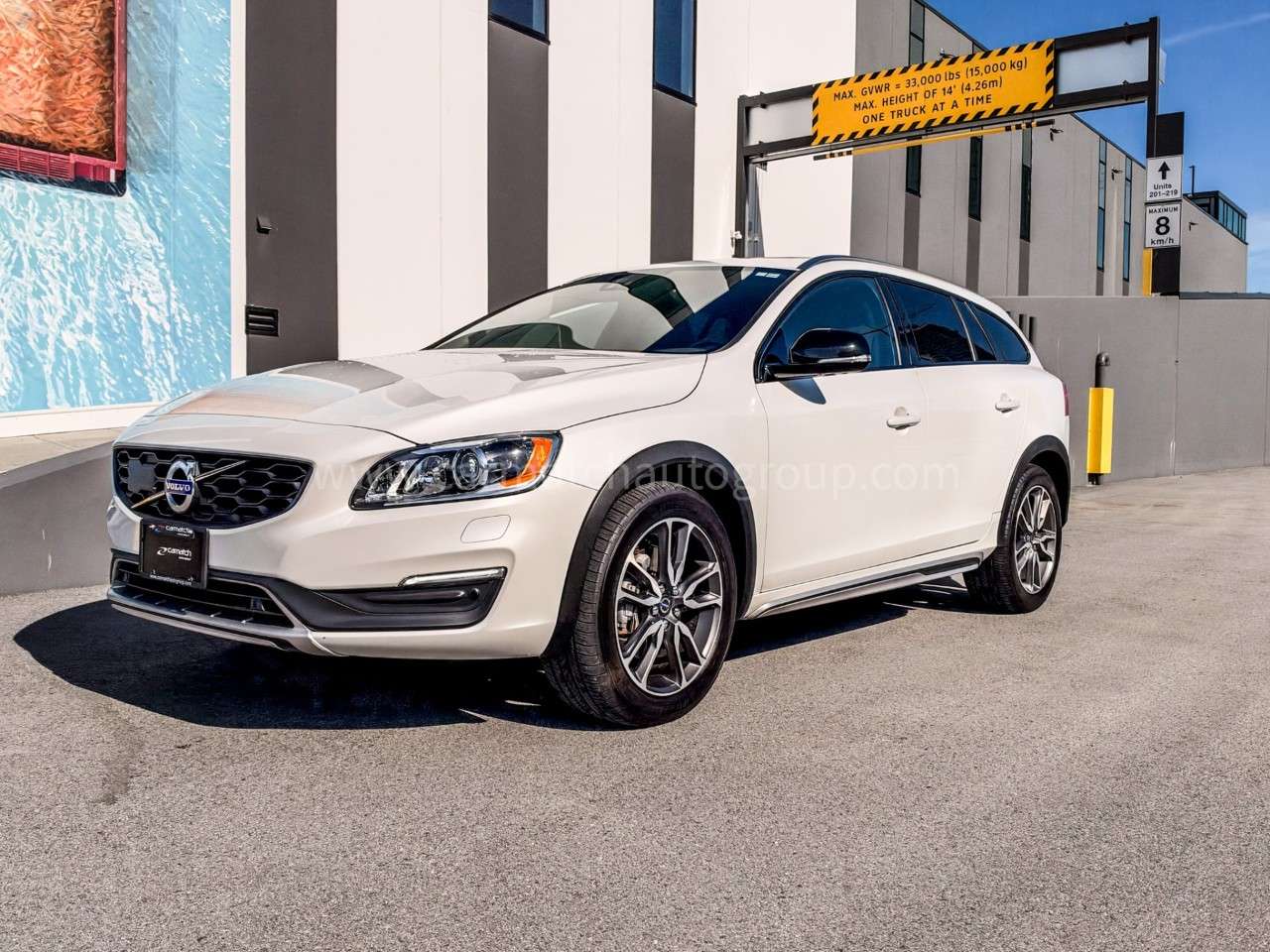 2015 Volvo V60 2015.5 4dr Wgn T5 AWD