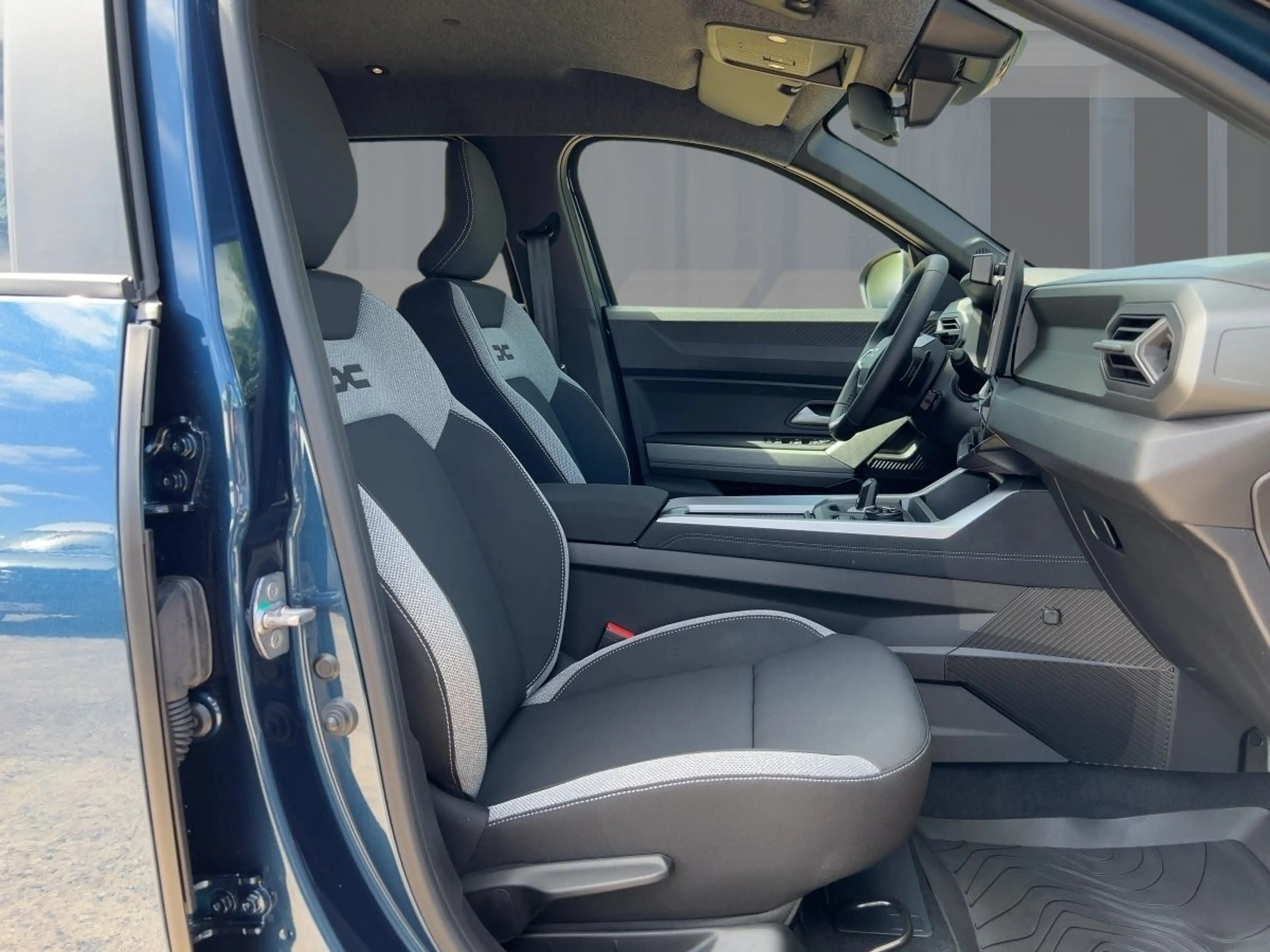 Dacia Bigster Journey hybrid-G 150 4x4 Rückfahrkamera — photo 8