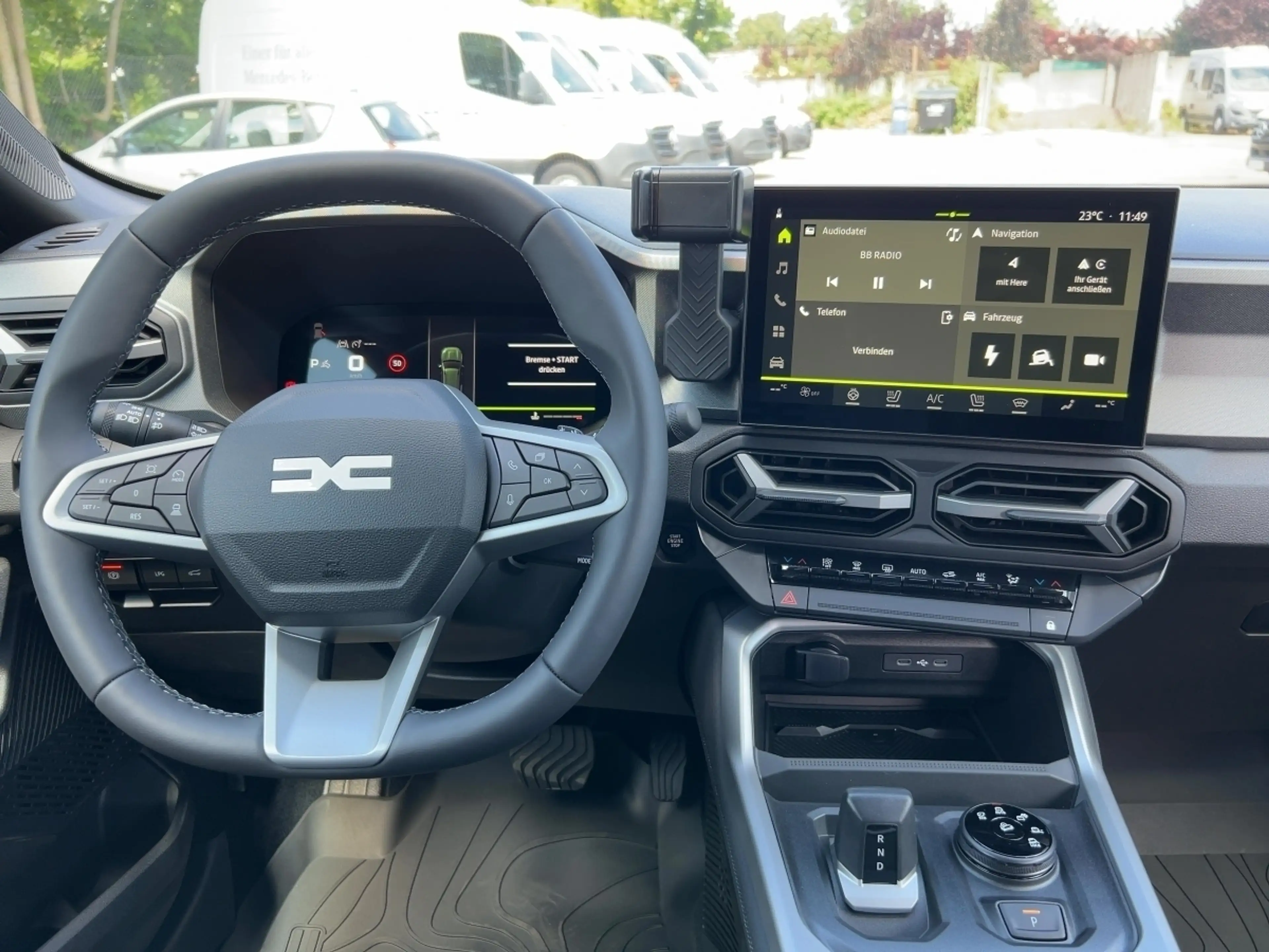 Dacia Bigster Journey hybrid-G 150 4x4 Rückfahrkamera — photo 12