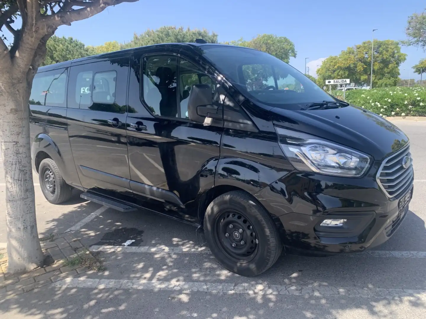 Ford Tourneo Custom Familiar Manual de 5 Puertas - 1