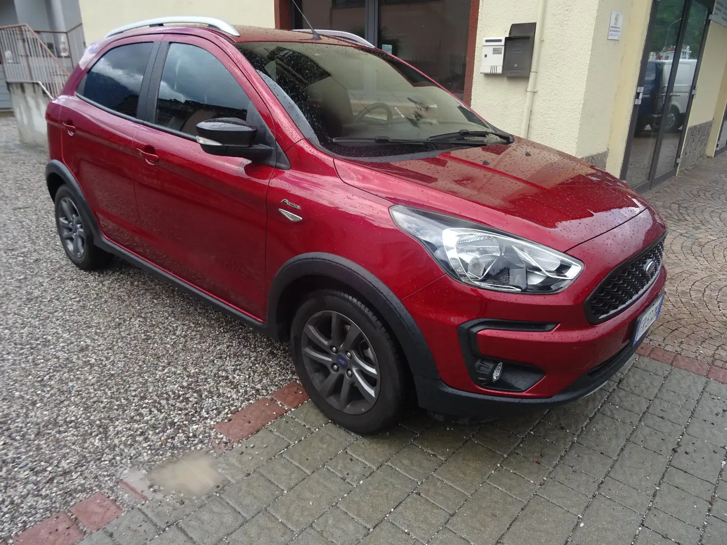 Ford Ka/Ka+ Ford KA+ Active Rosso - 1