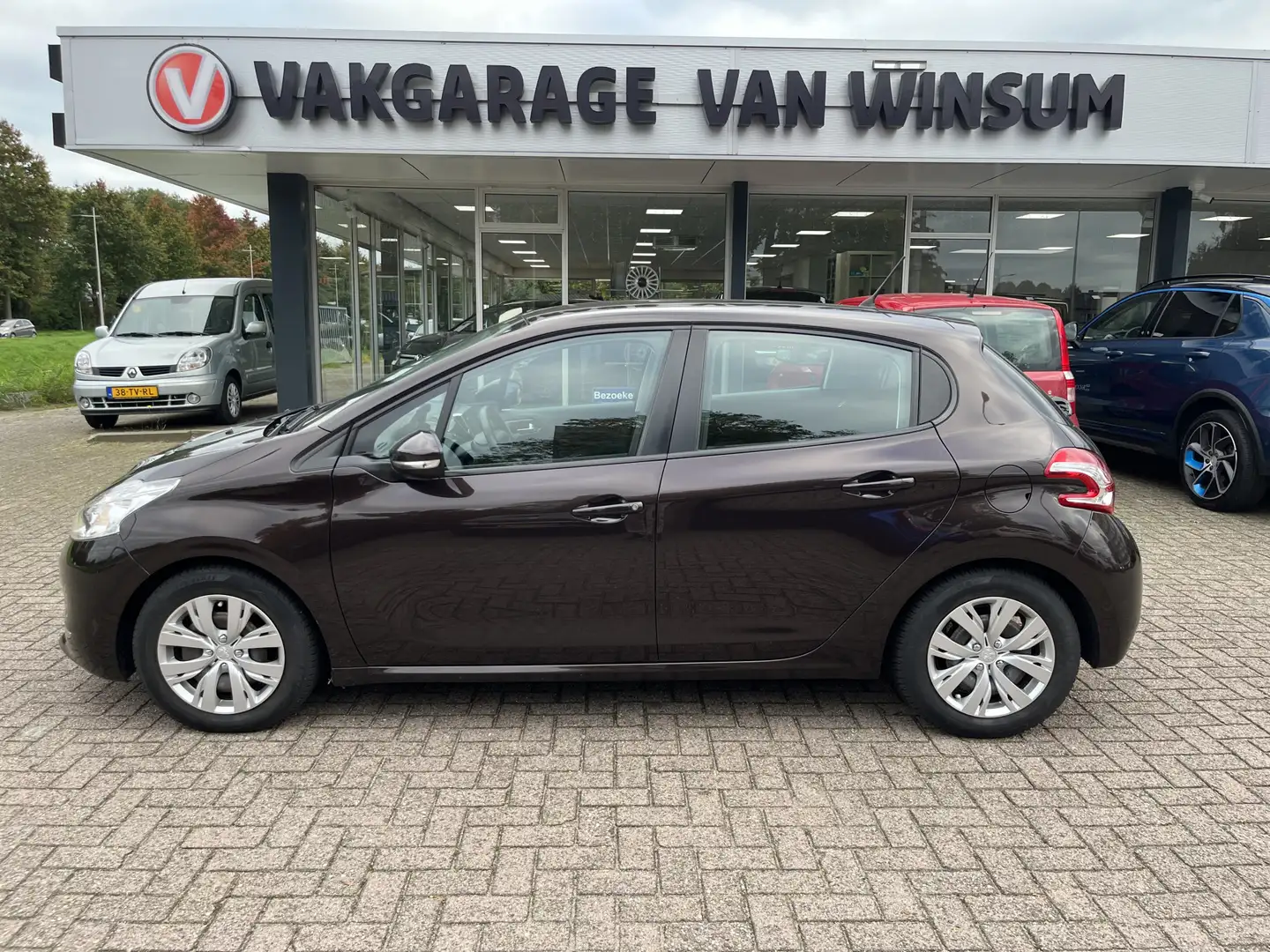Peugeot 208 1.4 VTi Access Pdc Trekhaak Cruise Bruin - 2