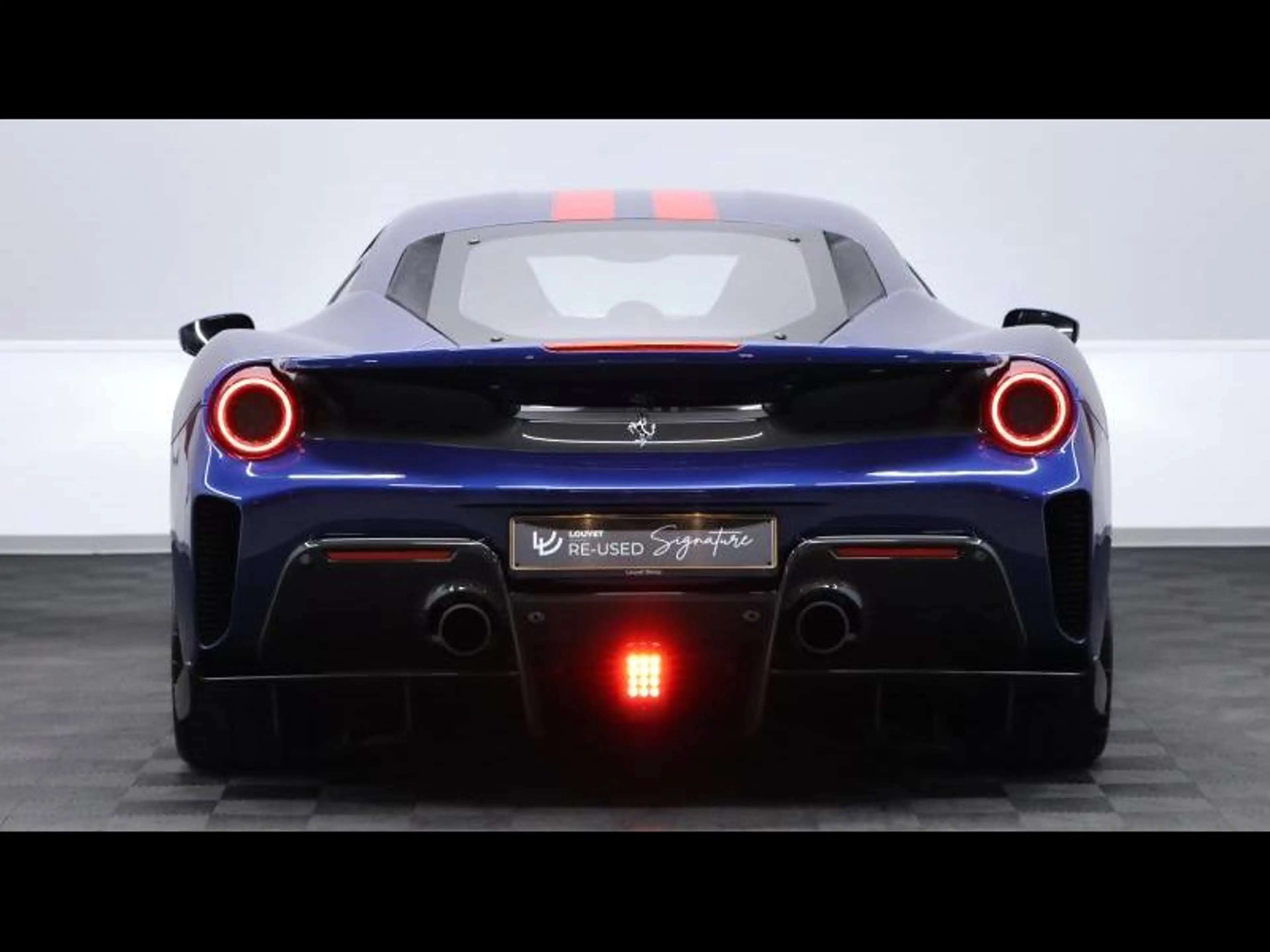 Ferrari 488 Pista Coupé *Tailor Made — photo 6