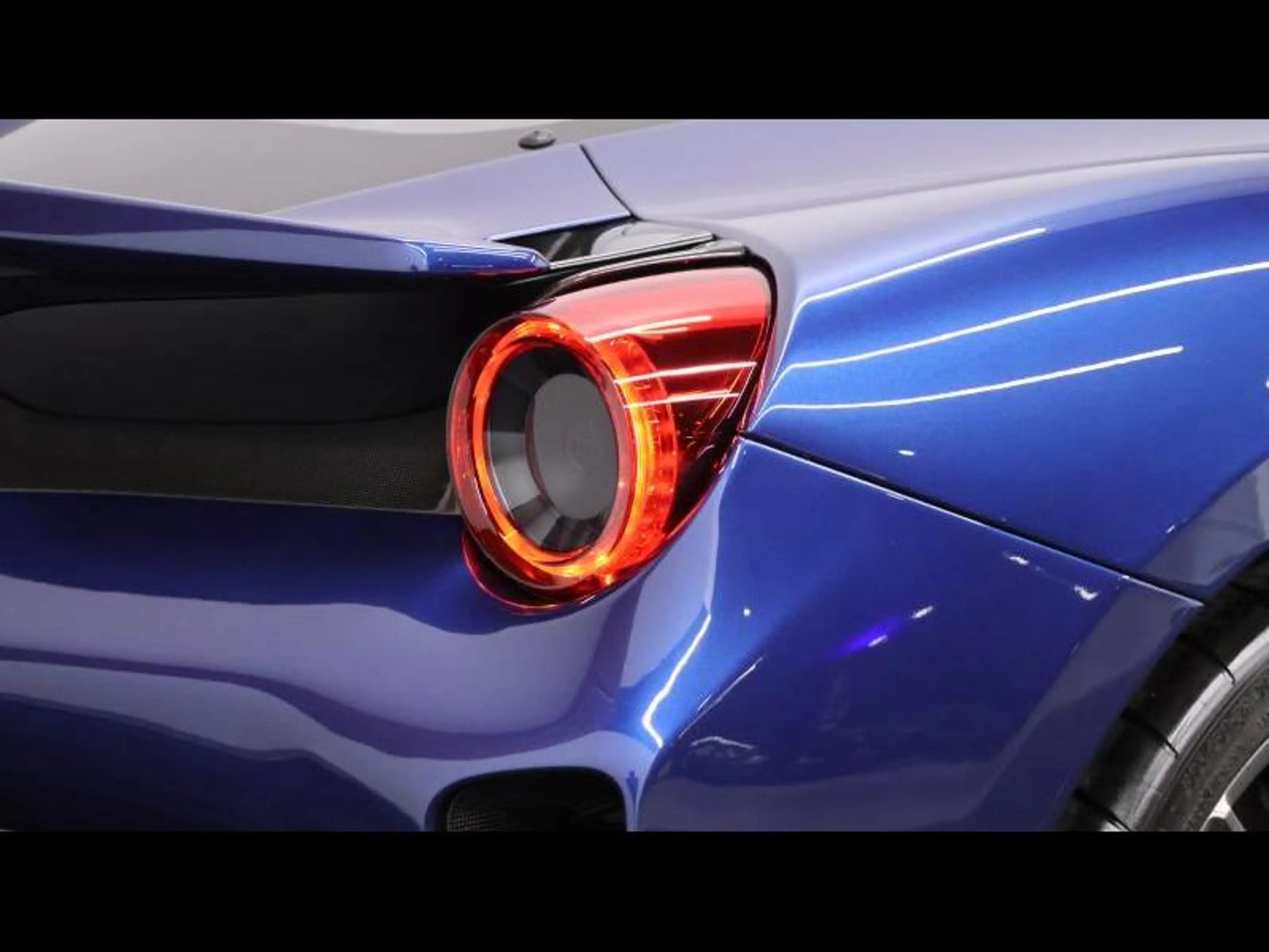 Ferrari 488 Pista Coupé *Tailor Made — photo 14