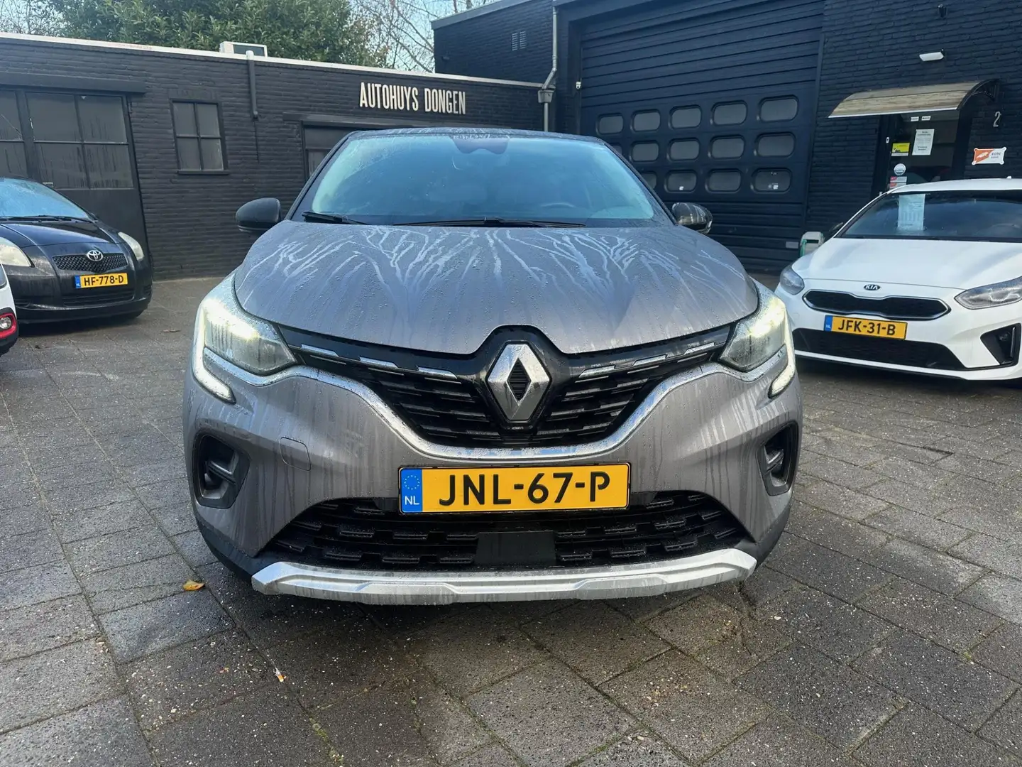 Renault Captur 1.0 TCe (91pk) Intens! Navi! Clima! Grijs - 2