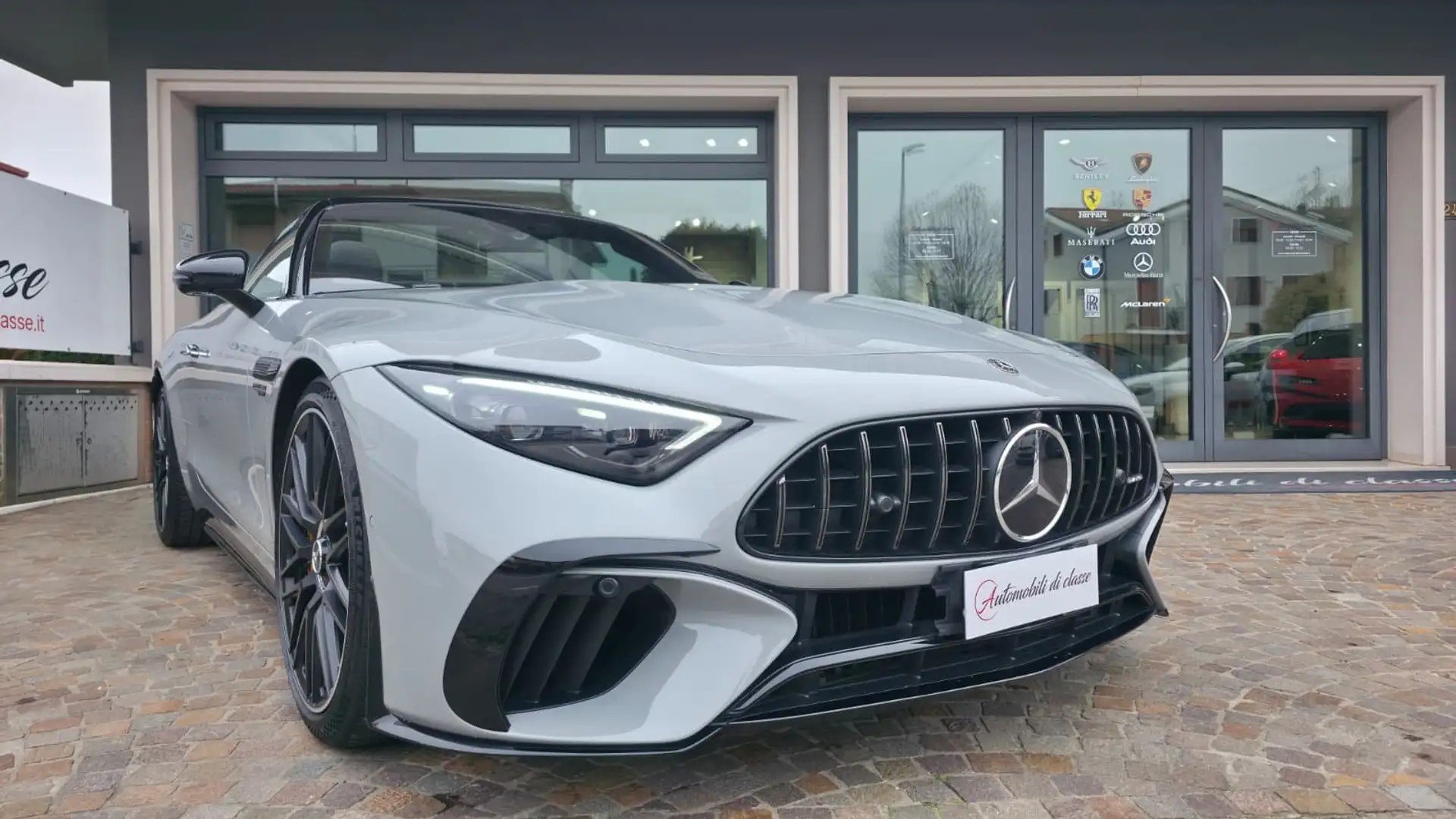 Mercedes-Benz SL 63 AMG AMG SL 63  performance Premium PLUS 4matic-LIFT! Grau - 1