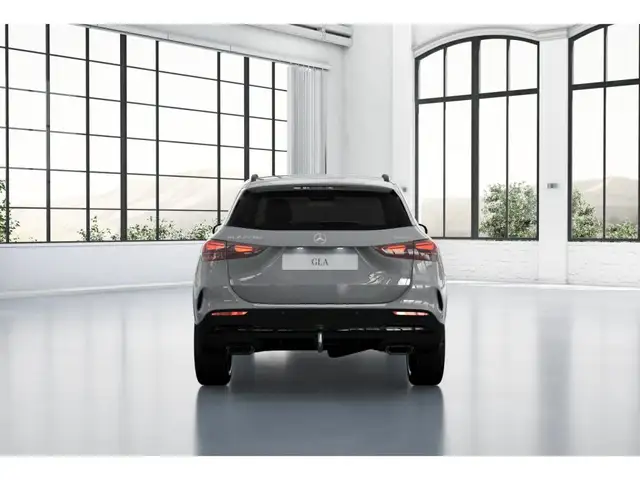 Mercedes-Benz GLA view 6