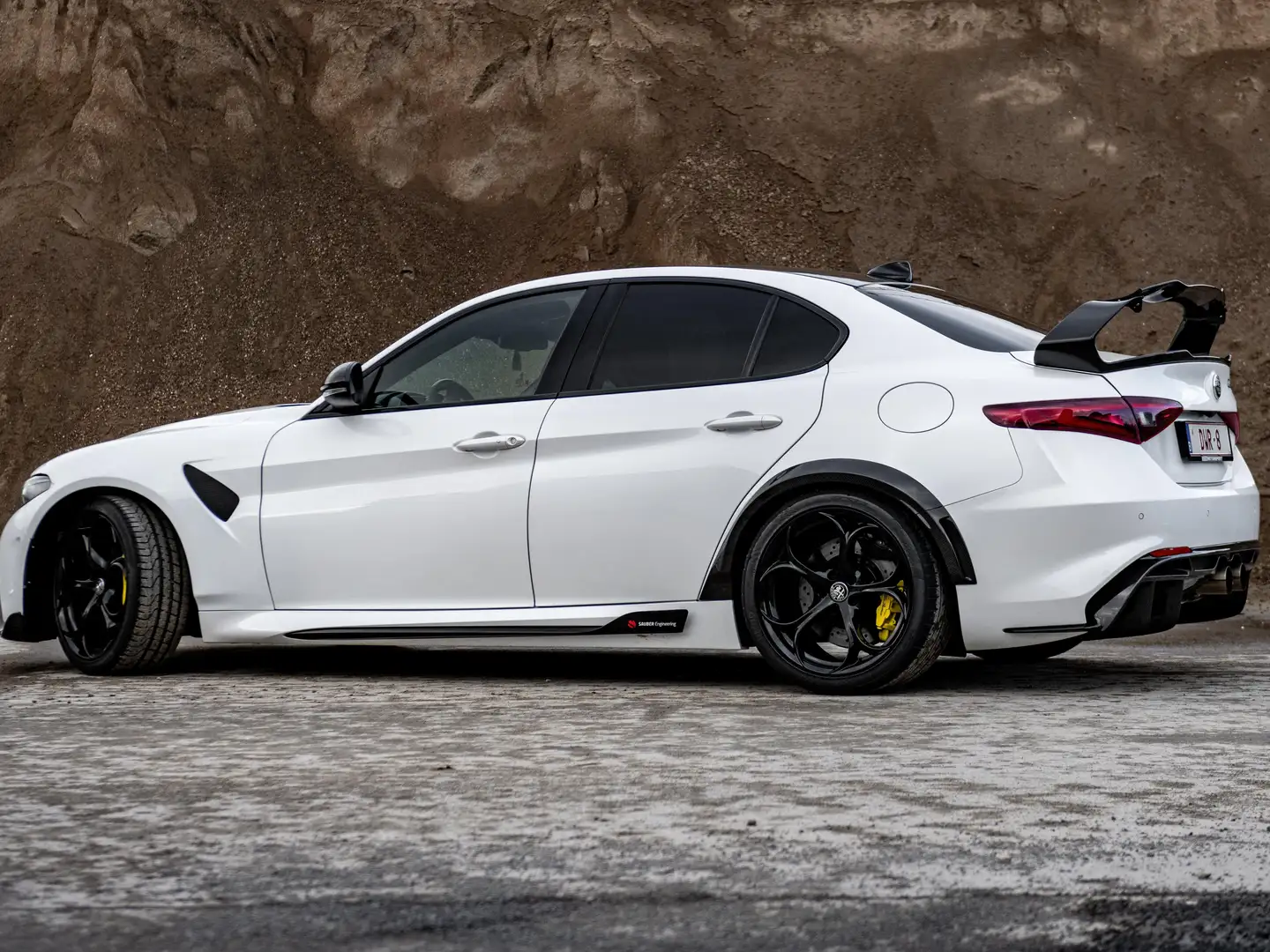 Alfa Romeo Giulia Giulia 2.9 V6 Bi-Turbo AT8 Quadrifoglio Wit - 1