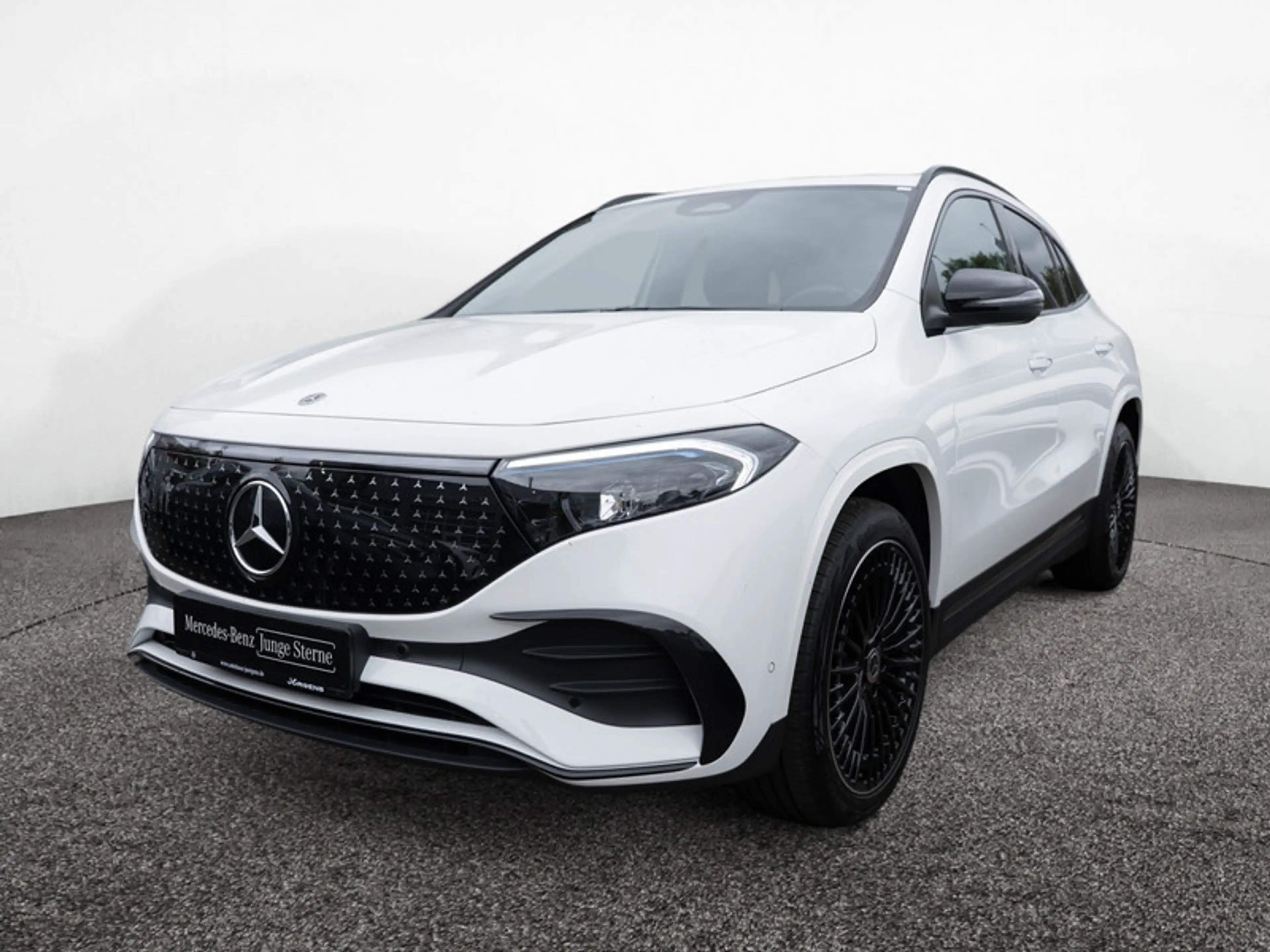 Mercedes-Benz EQA 300 4M AMG-Sport/LED/Cam/Night/Ambiente/20' — photo 2