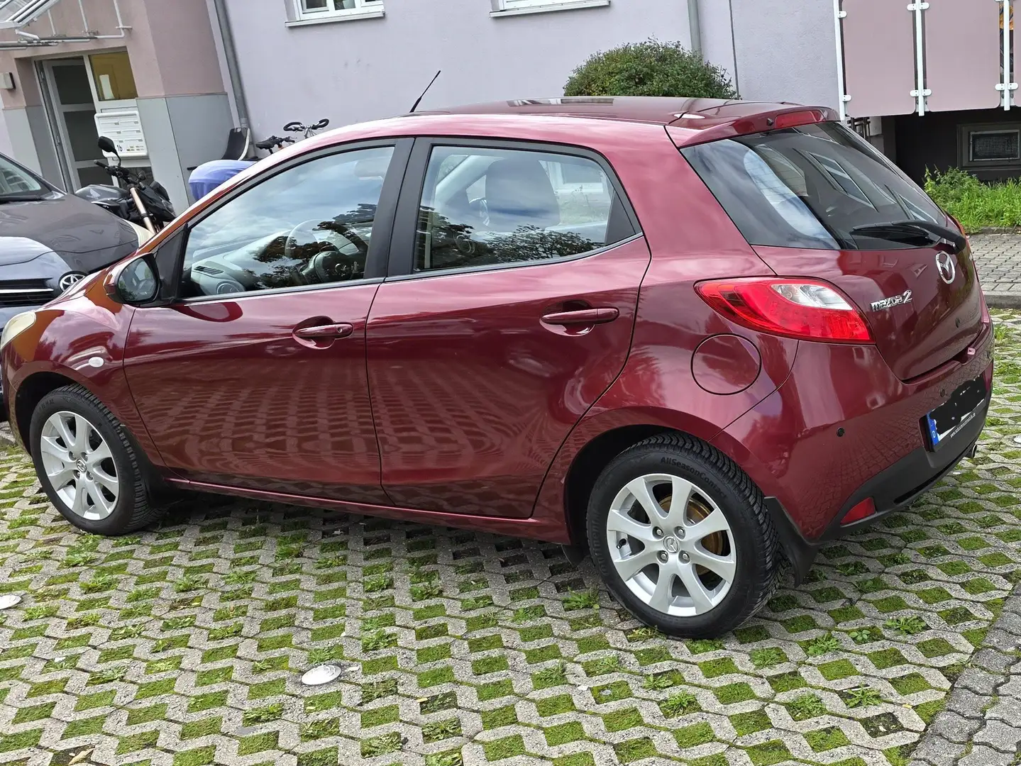 Mazda 2 2  5-Türer 1.3 MZR Edition Rot - 2