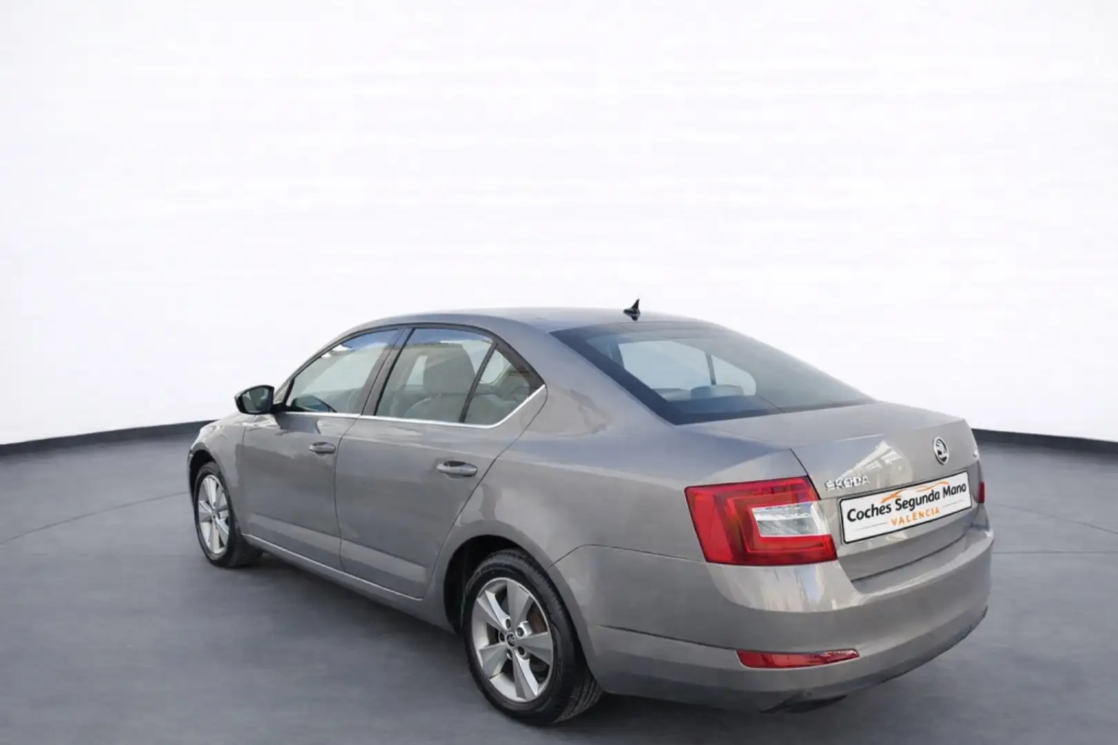 Skoda Octavia 1.2TSI Ambition DSG 105 Beige - 2