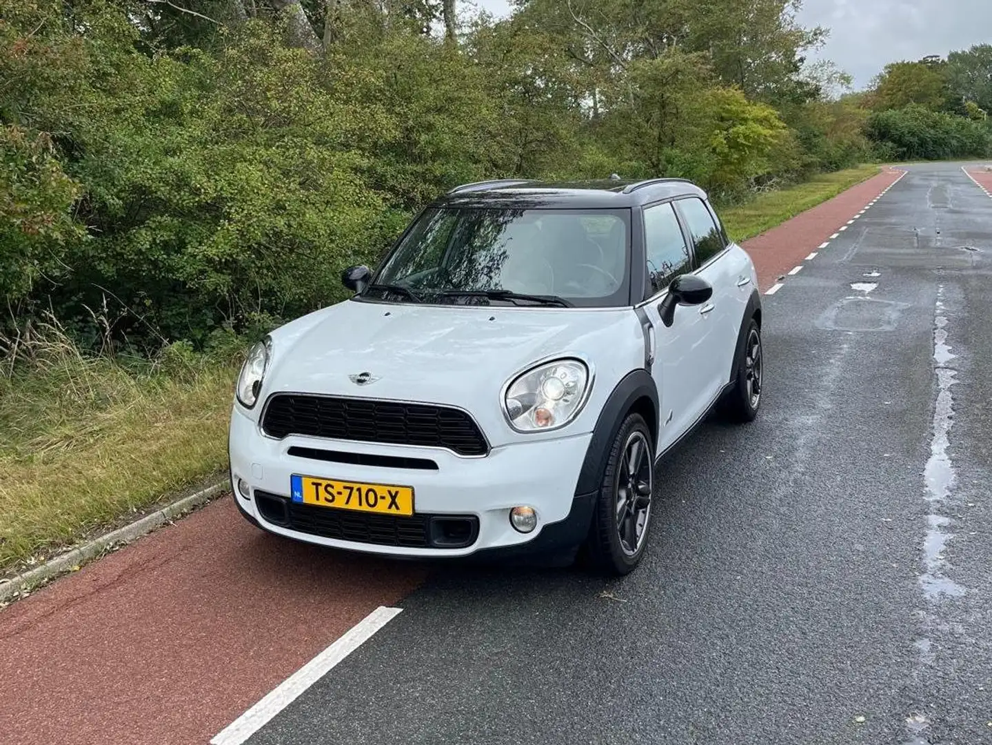MINI Cooper S Countryman Countryman S ALL4 White - 1