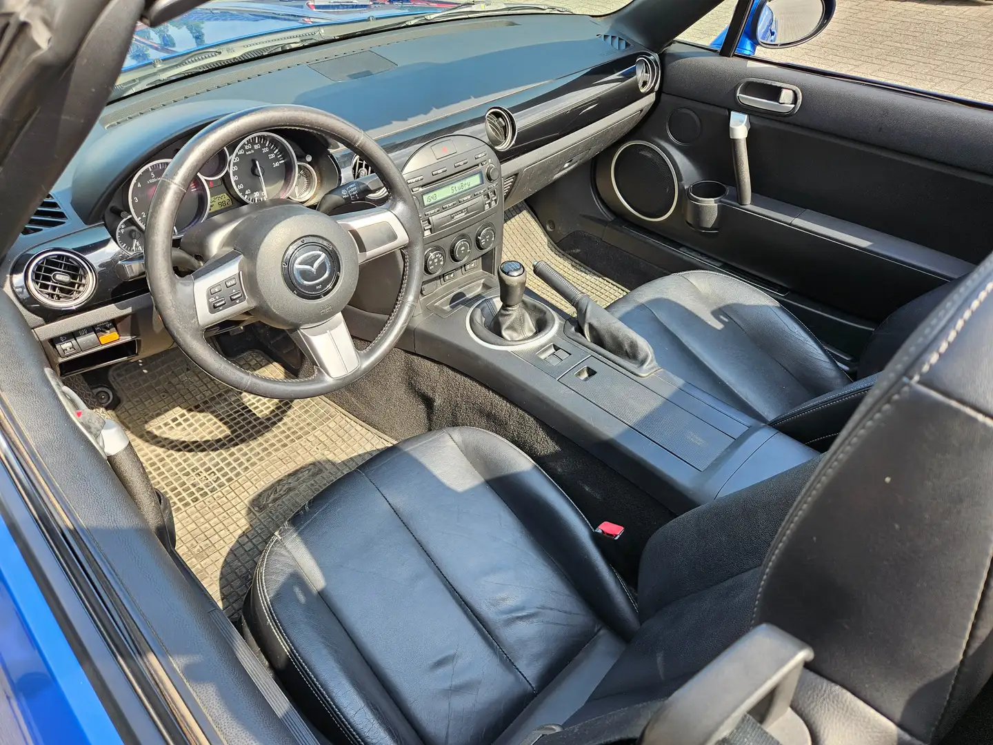 Mazda MX-5 1.8i 16v Active Bleu - 2