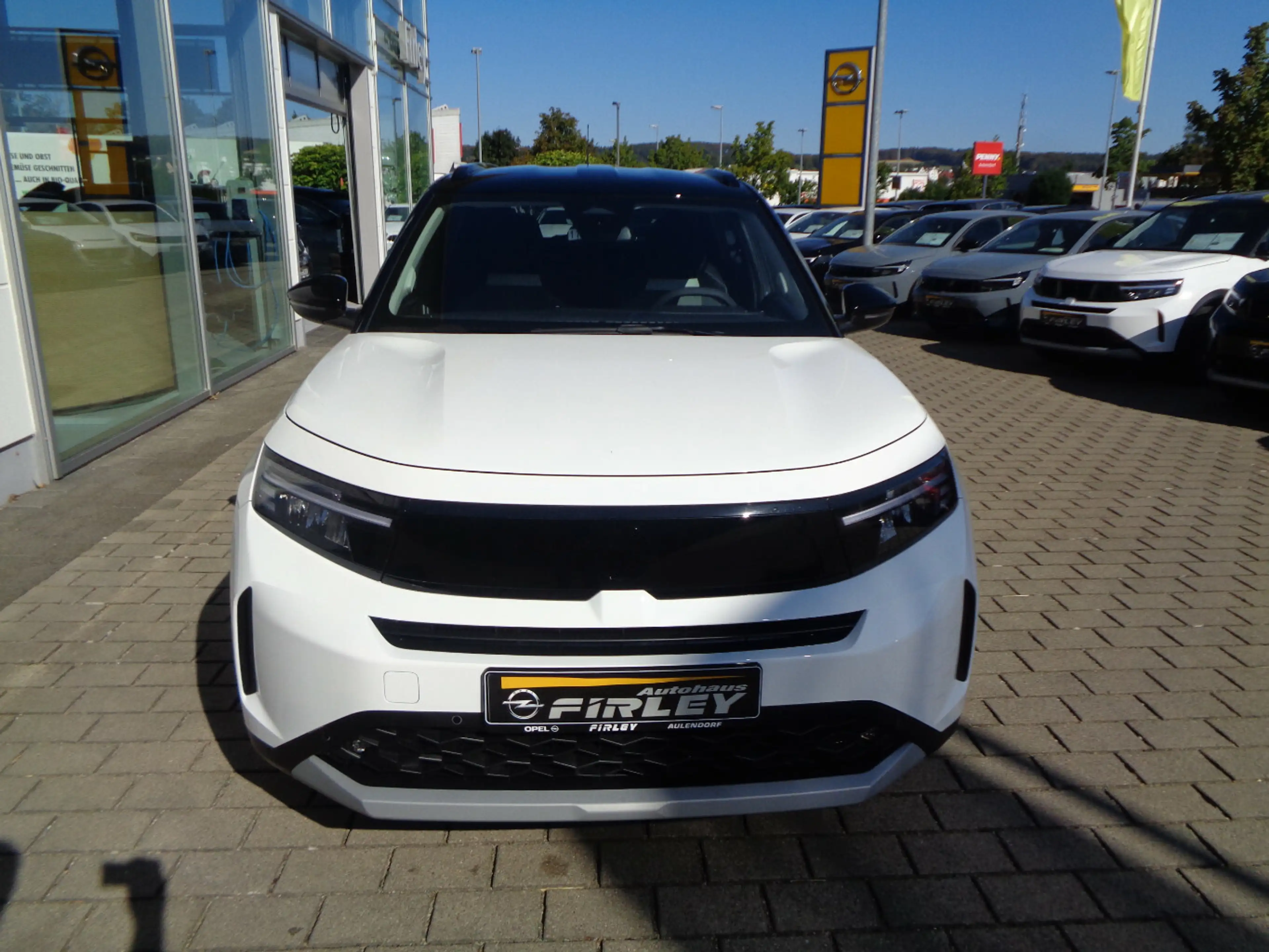 Opel Frontera Ultimate 1.2 107 kW Mild Hybrid — photo 2