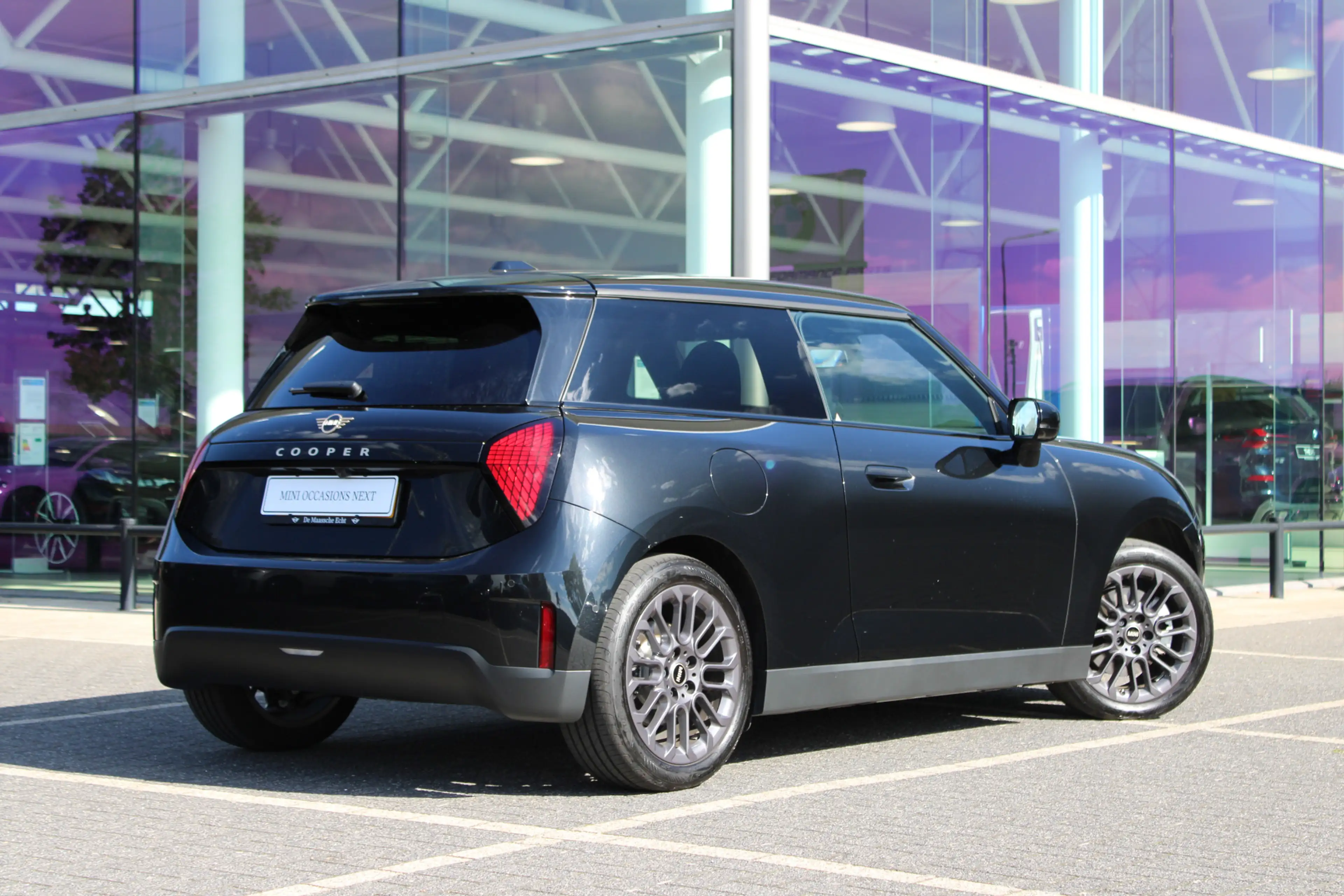 MINI Cooper E Hatchback / Head-Up / LED / Stoelverwarming / Geti — photo 4