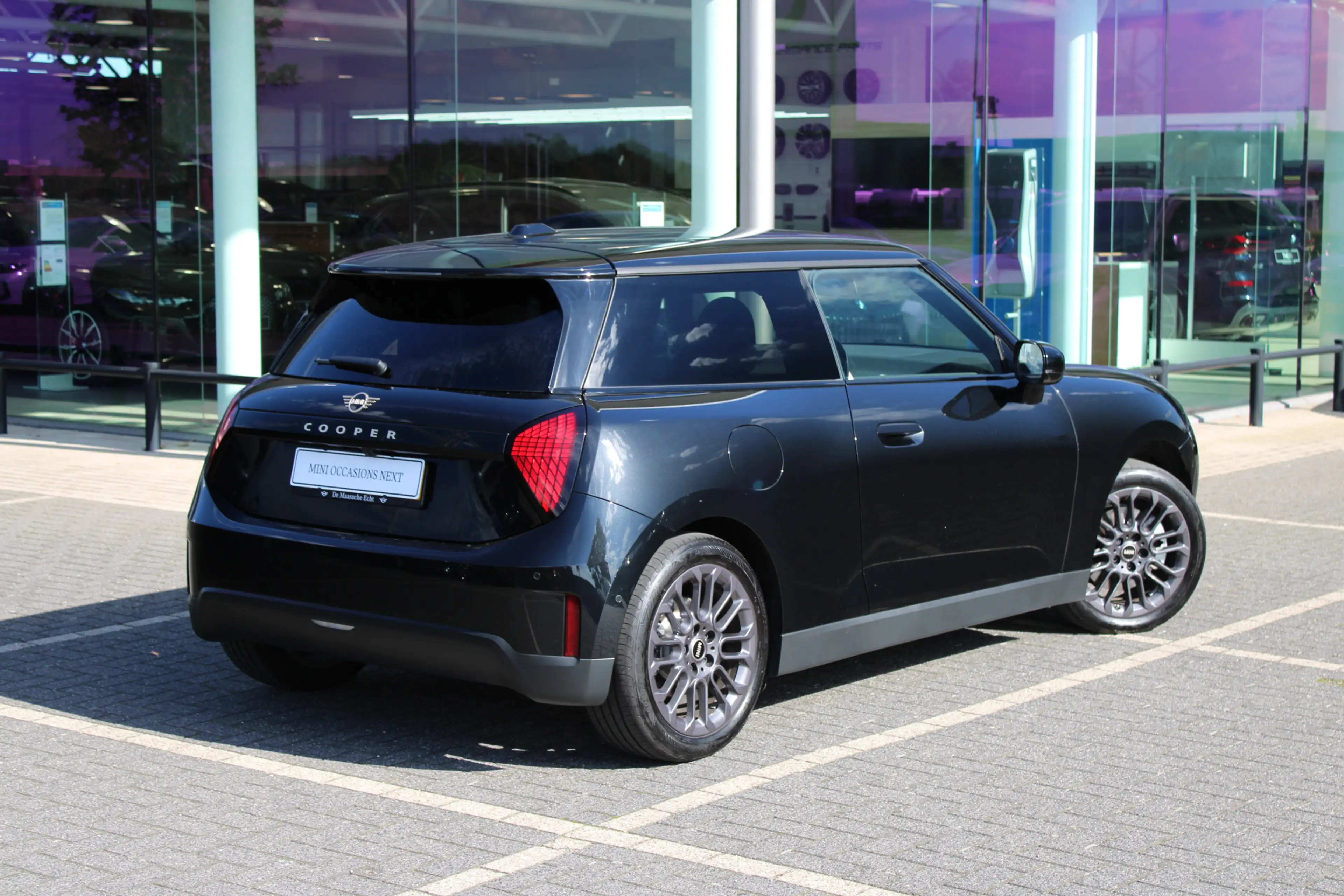MINI Cooper E Hatchback / Head-Up / LED / Stoelverwarming / Geti — photo 14