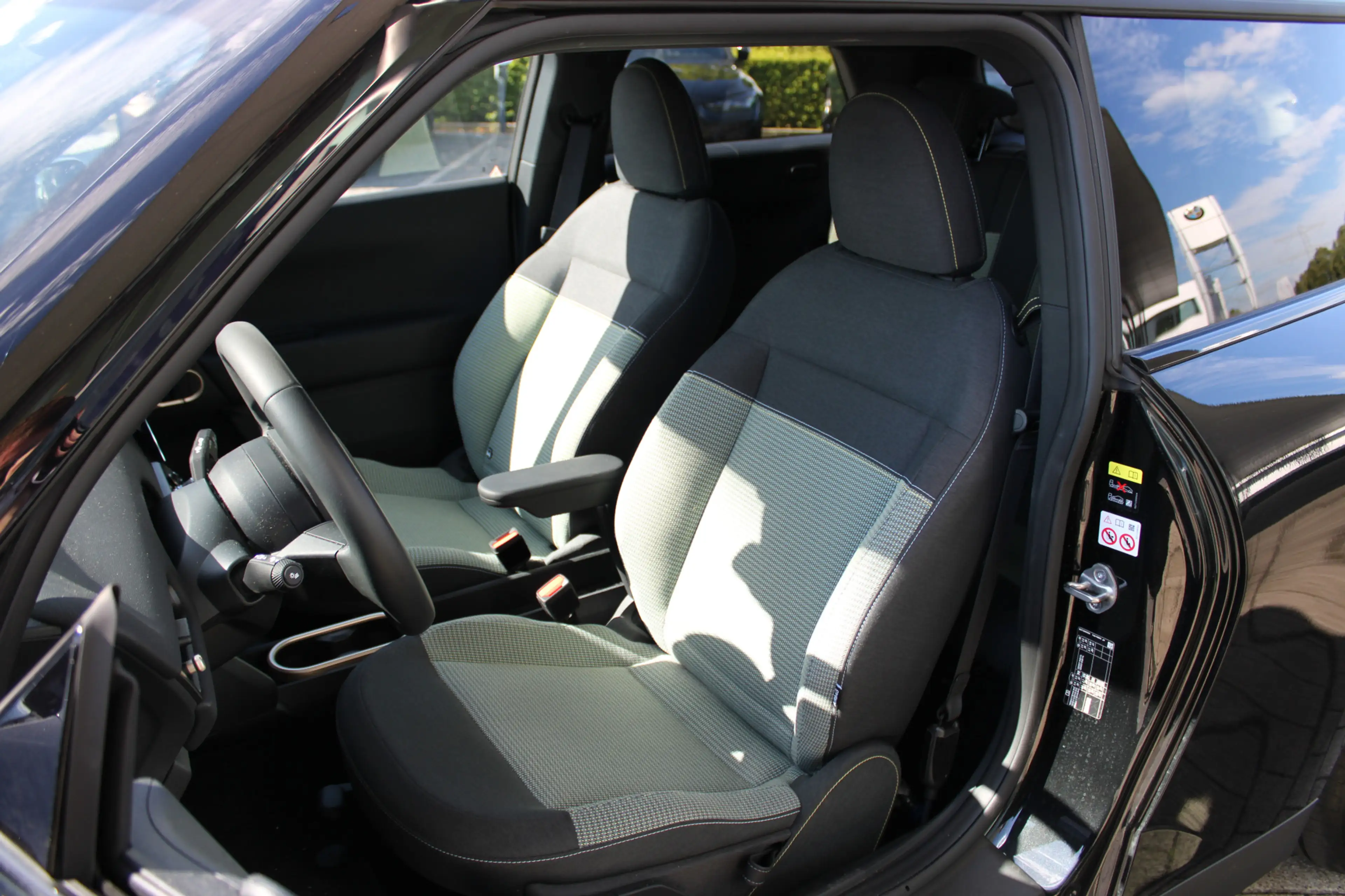 MINI Cooper E Hatchback / Head-Up / LED / Stoelverwarming / Geti — photo 3