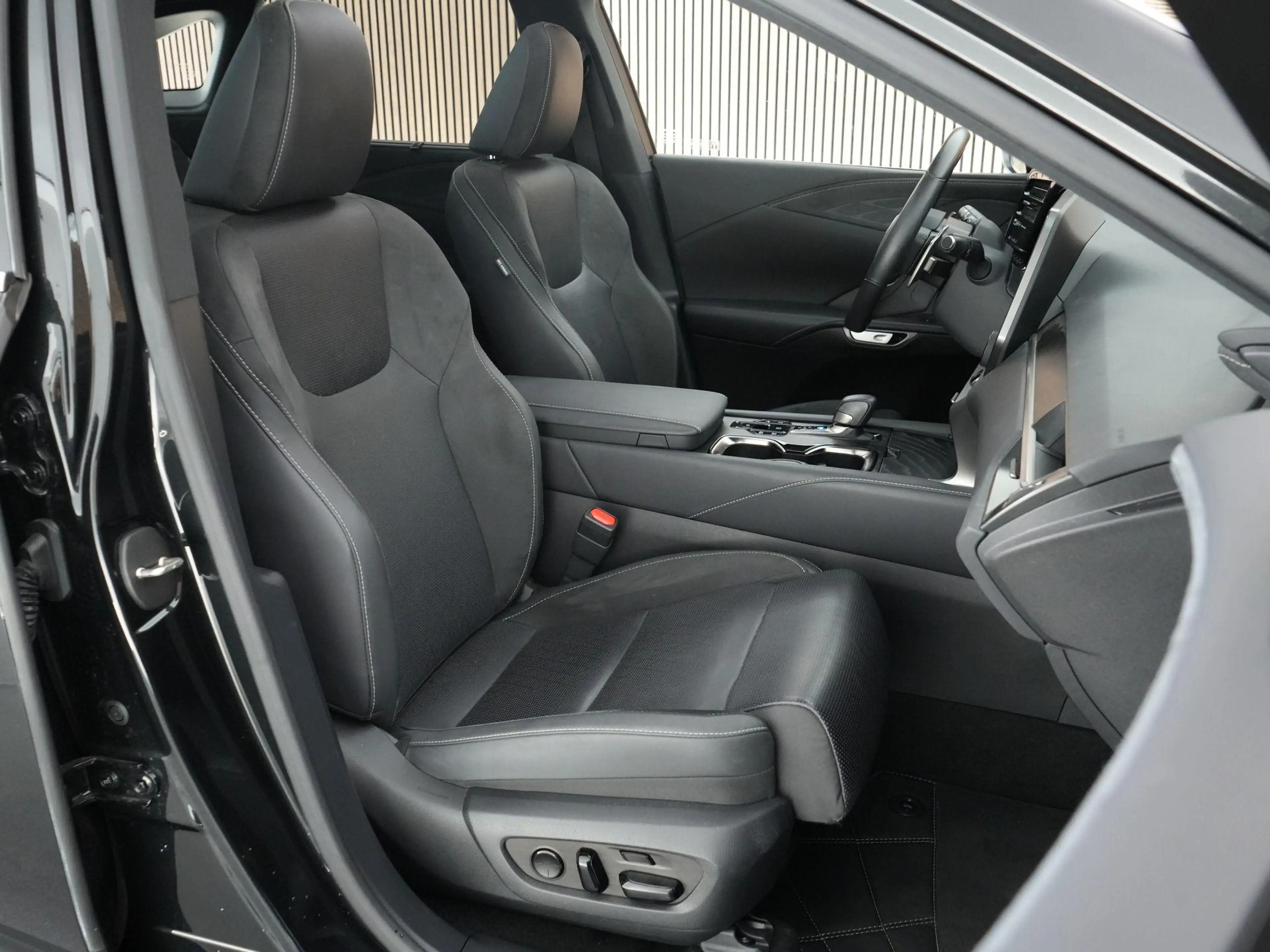 Lexus RX 450h 450h+ Plug-in Hybrid President Line |fabrieksgaran — photo 5