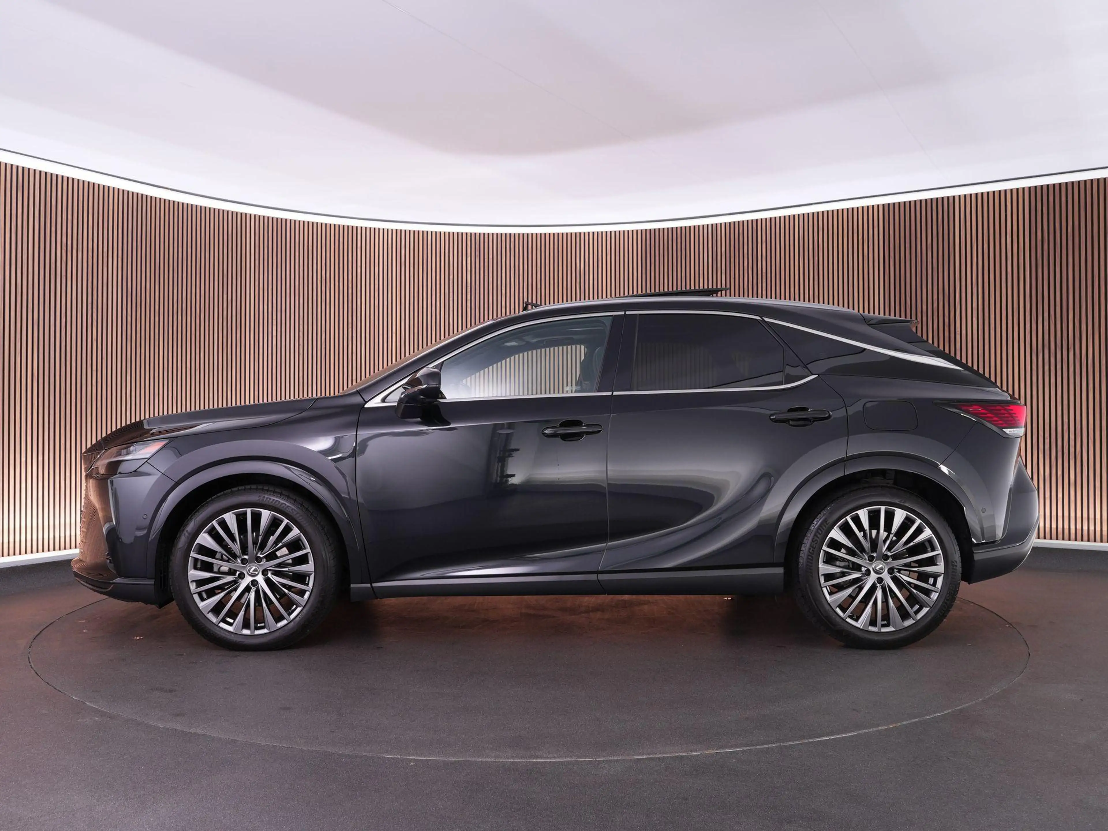 Lexus RX 450h 450h+ Plug-in Hybrid President Line |fabrieksgaran — photo 12